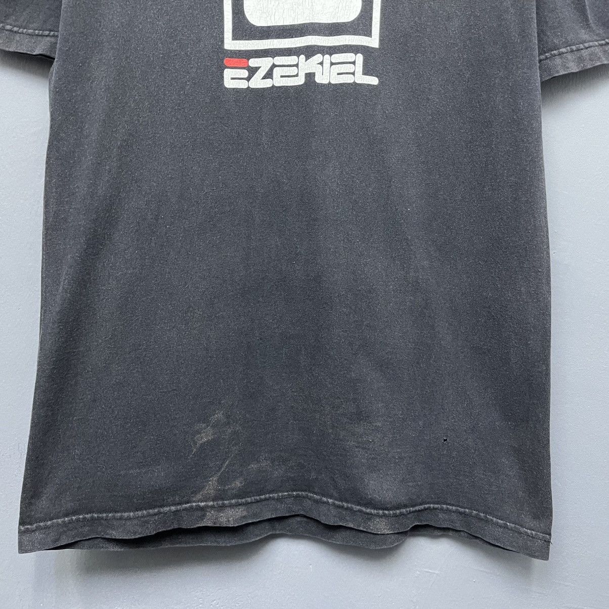 Ezekiel Vintage 90s Ezekiel Skateboards T-Shirt Size US L / EU 52-54 / 3 - 4 Thumbnail