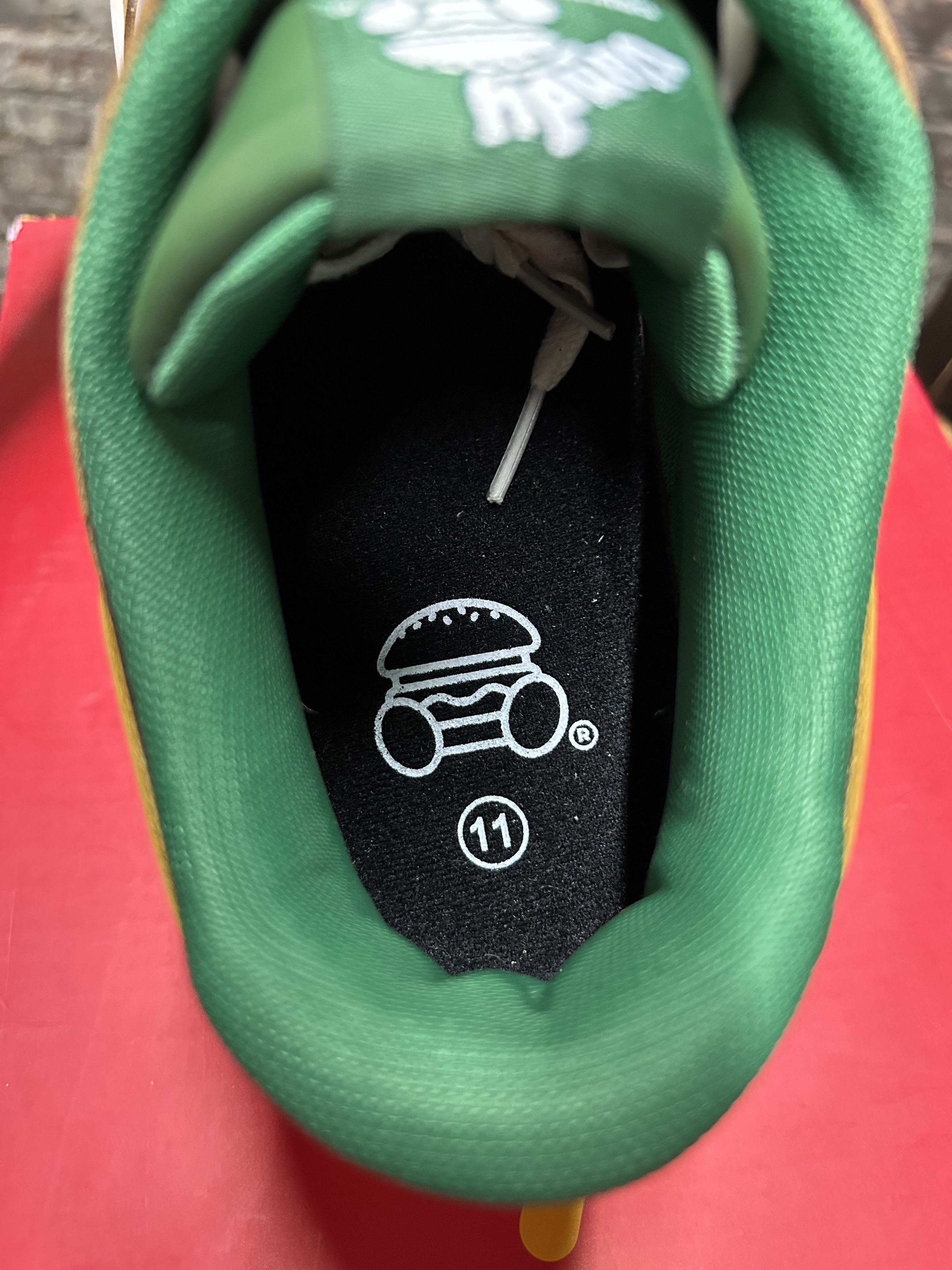 Vandy The Pink Vandy The Pink Burger Dunk Size US 11 / EU 44 - 6 Thumbnail
