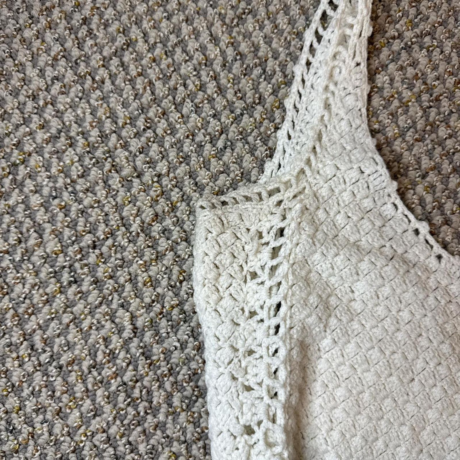 Other Cute white crochet fringe boho tank Size S / US 4 / IT 40 - 6 Thumbnail