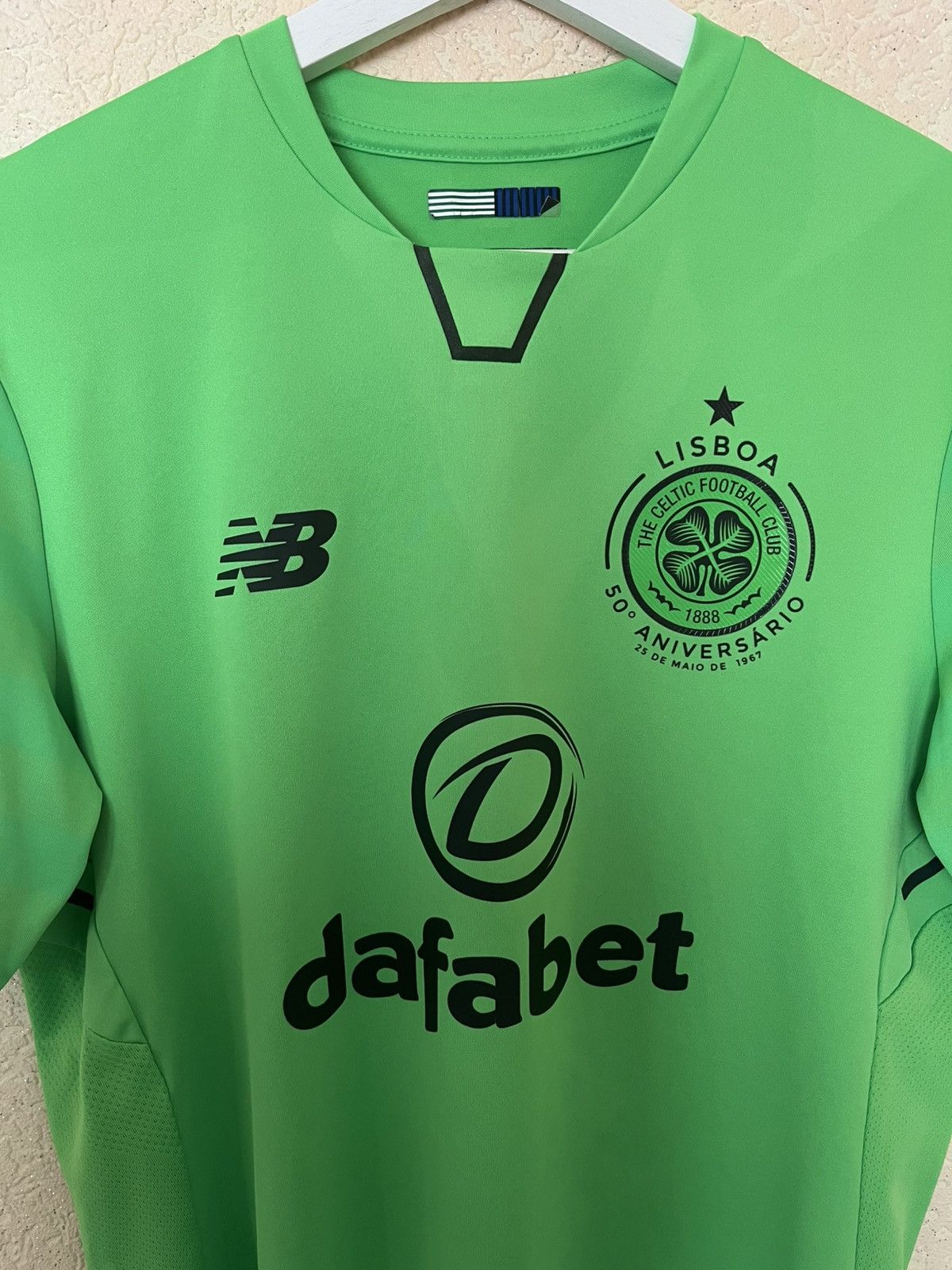New Balance Celtic FC Third 2017/18 Soccer Shirt Jersey New Balance Size US S / EU 44-46 / 1 - 2 Thumbnail