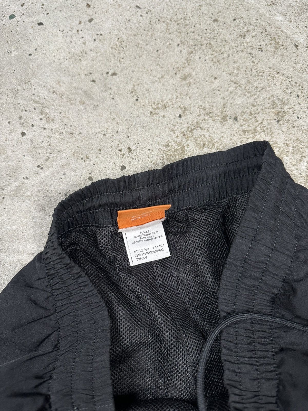 Puma Puma x Borussia Dortmund Black Baggy Track Pants Size US 30 / EU 46 - 11 Thumbnail