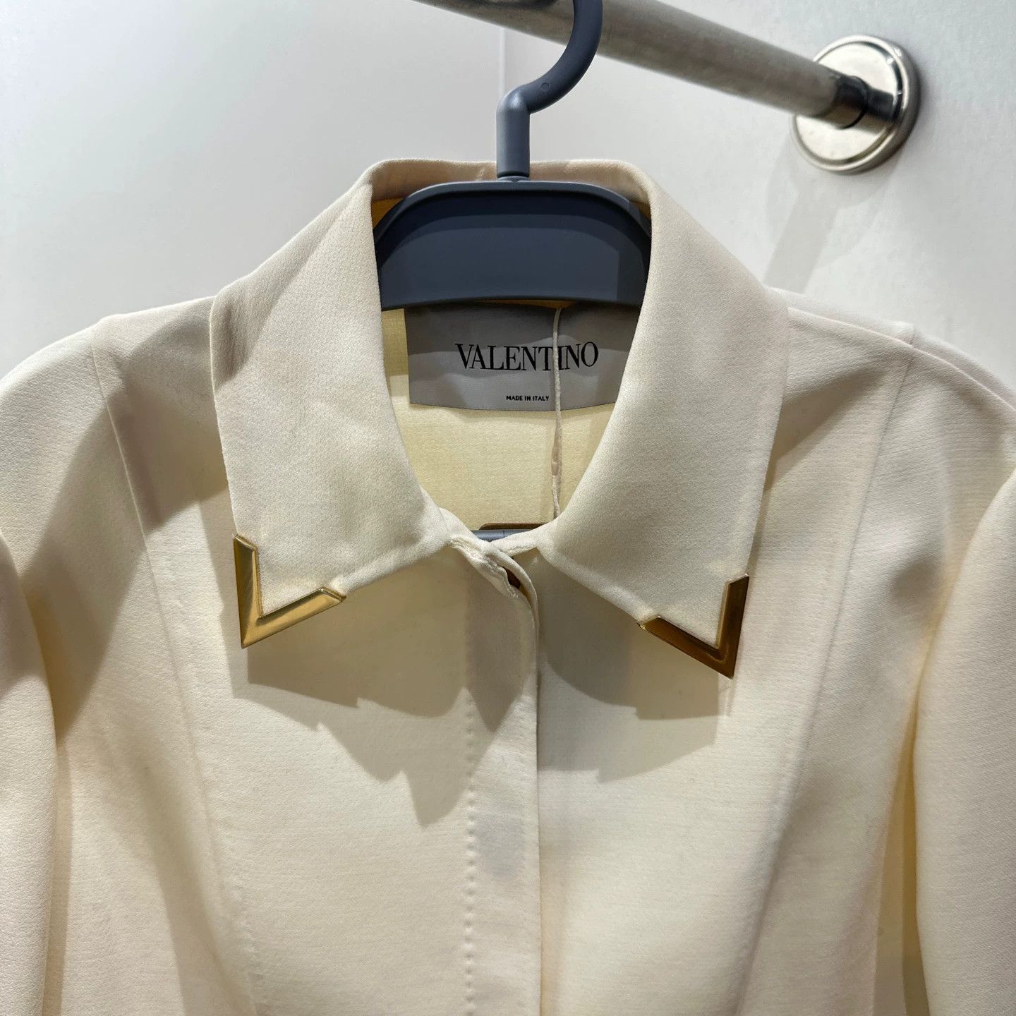 Valentino Valentino apr292 V Logo Cream Wool Jacket 42 Size M / US 6-8 / IT 42-44 - 3 Thumbnail