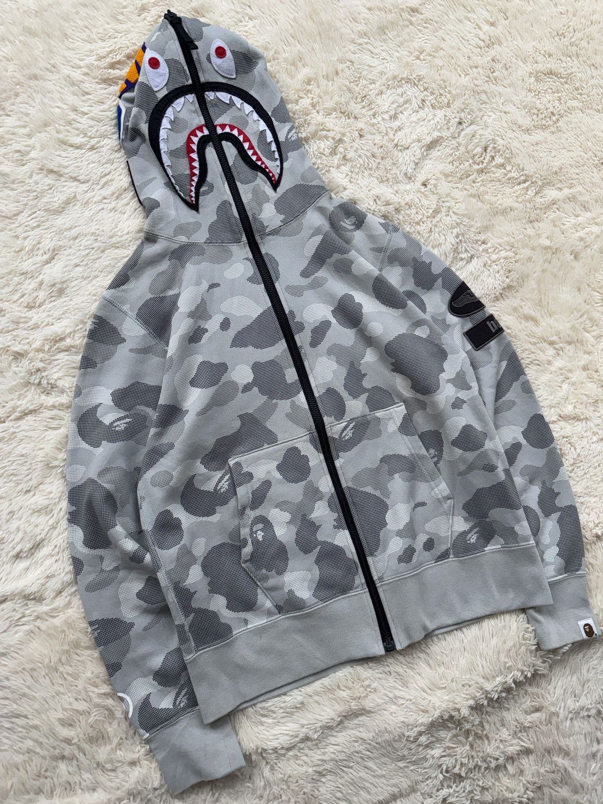 Bape A BATHING APE DOT CAMO SHARK WIDE FULL ZIP HOODIE 17AW Size US S / EU 44-46 / 1 - 2 Thumbnail