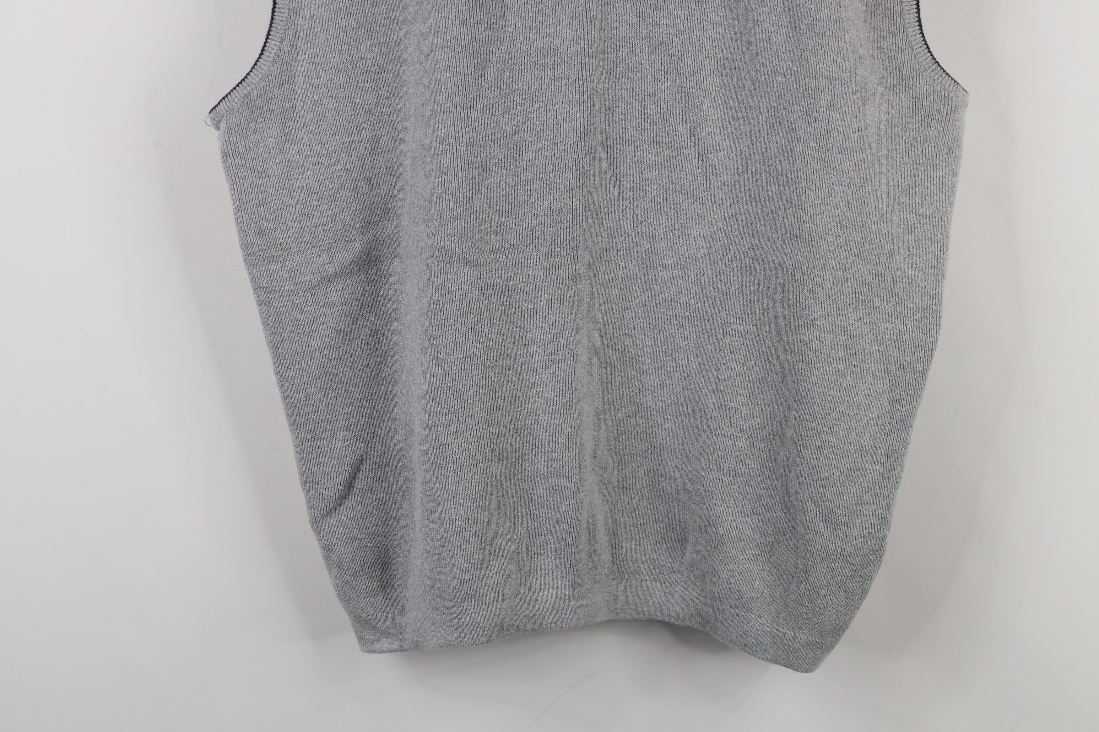 Vintage Vintage 90s Streetwear Ribbed Knit V-Neck Sweater Vest Gray Size US XL / EU 56 / 4 - 3 Thumbnail
