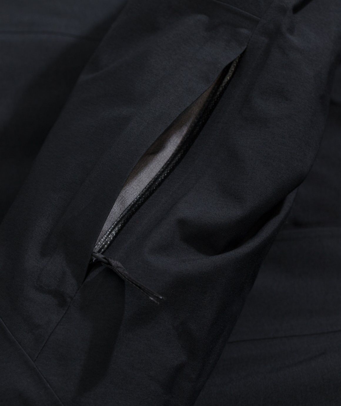 Veilance Rare 2-in-1 Monitor Coat Size US M / EU 48-50 / 2 - 10 Thumbnail