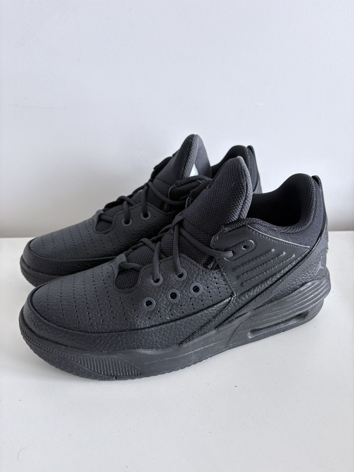 Nike Nike Jordan Courtside 23 unisex leather sneakers size 38.5 Size US 8.5 / IT 38.5 - 1 Thumbnail