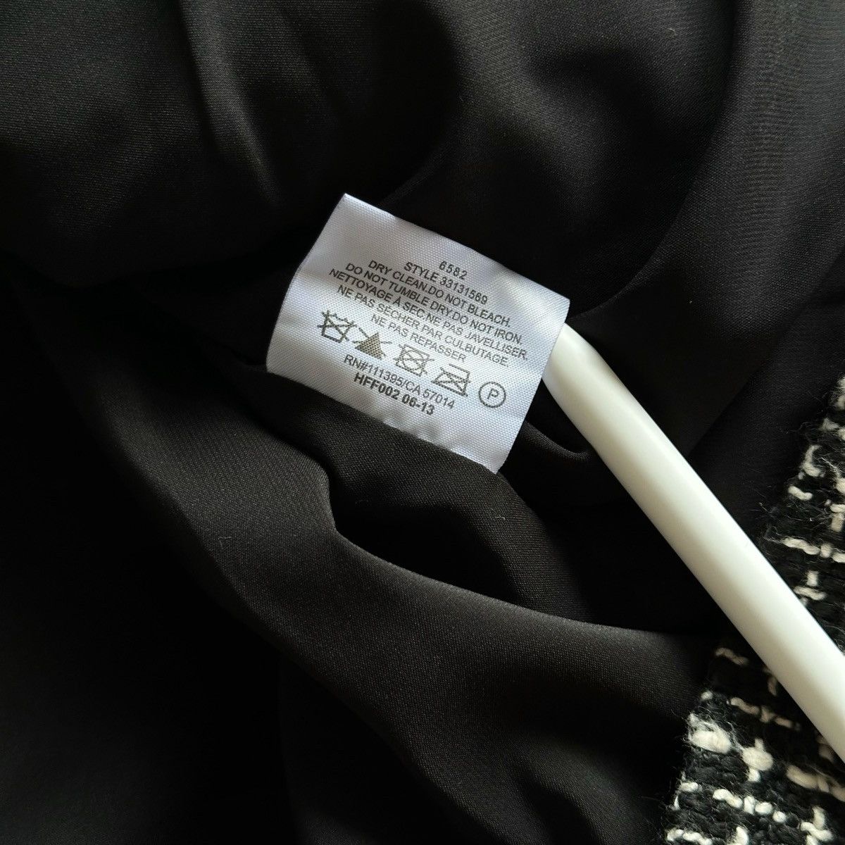 Tory Burch TORY BURCH Daria Faux Patent Leather Black Cropped Blazer Size S / US 4 / IT 40 - 6 Thumbnail