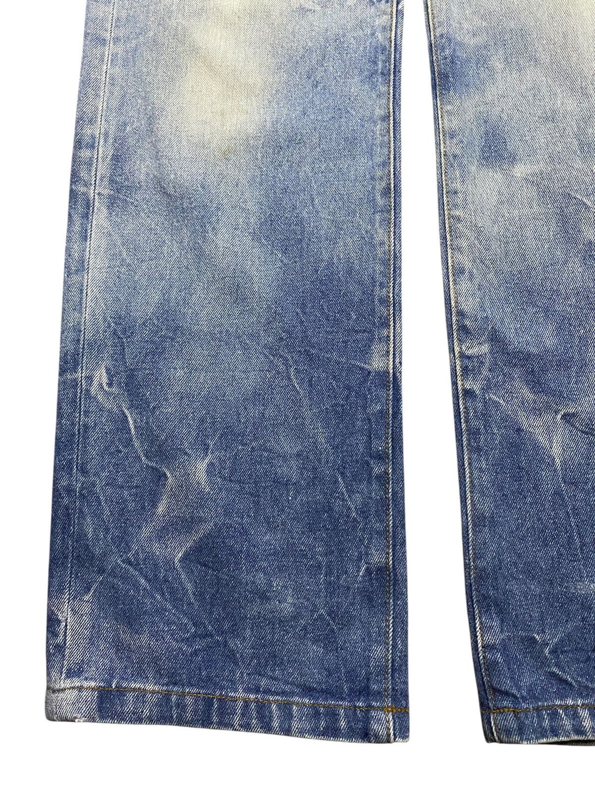 Japanese Brand Vintage Japanese Brand Bleach Distressed Loose Jeans Size US 31 - 7 Thumbnail