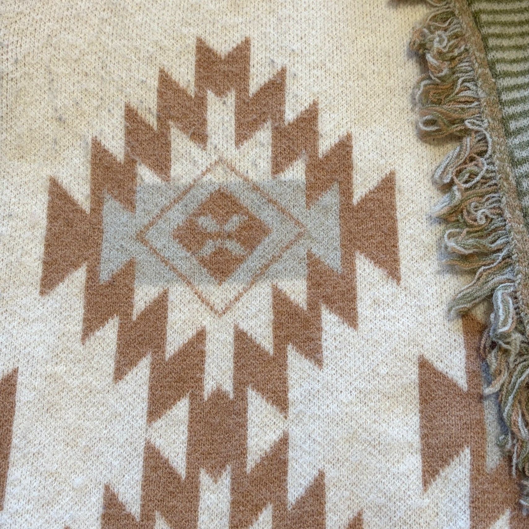 Vintage VINTAGE Debut Cardigan Sweater Womens XL Open Front Fringed Hem Southwestern Aztec Longg Size XL / US 12-14 / IT 48-50 - 6 Thumbnail