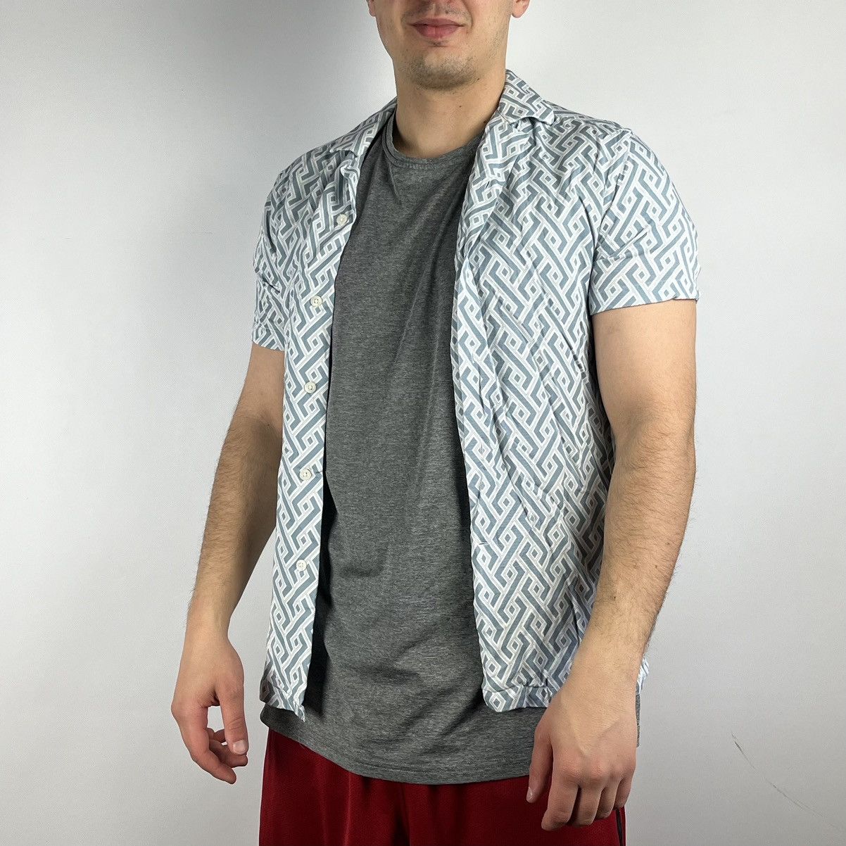 Reiss Reiss shirt short sleeve hawaii size Small Size US S / EU 44-46 / 1 - 1 Thumbnail
