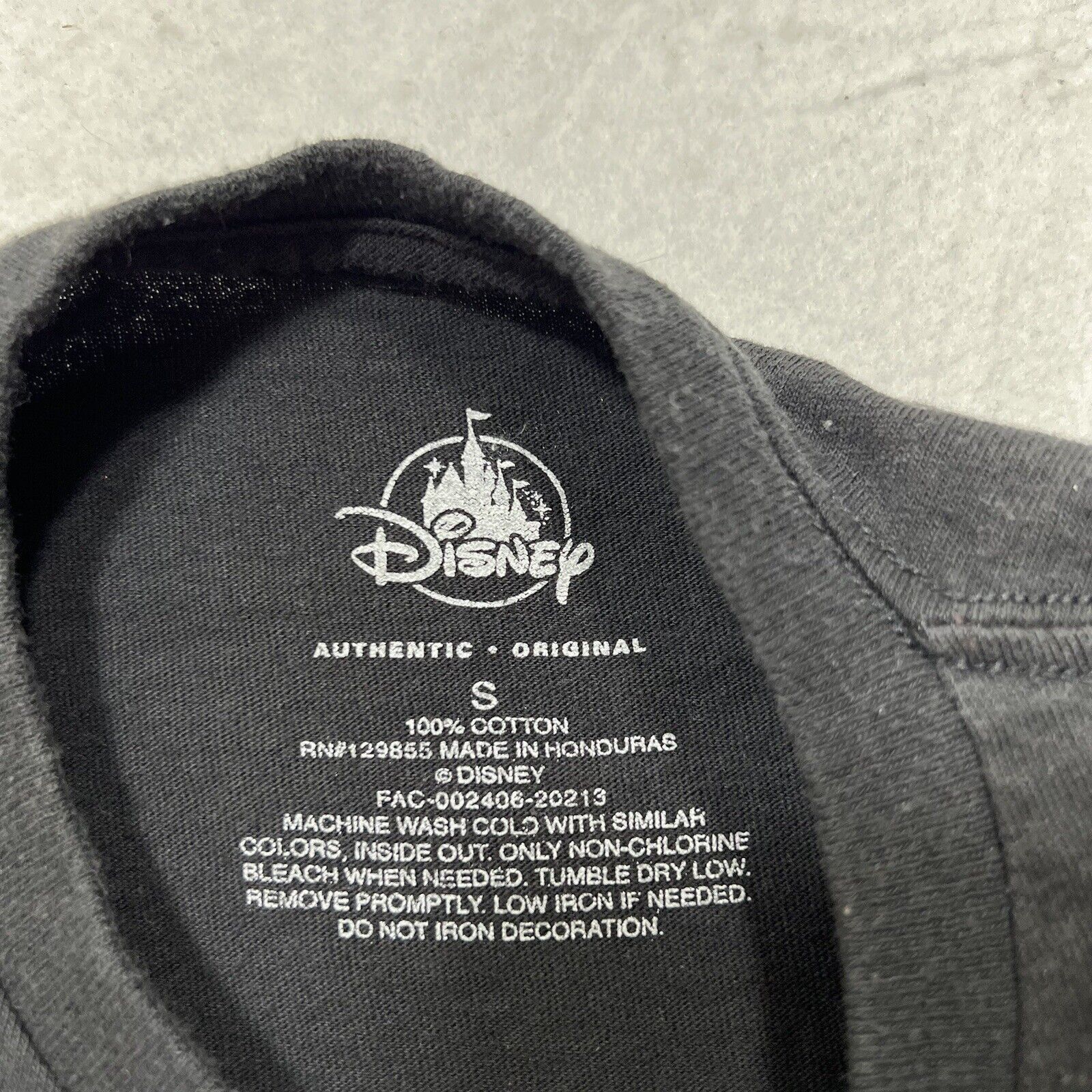 Disney Disney Parks Small 2020 Halloween Black Graphic T Shirt Size US S / EU 44-46 / 1 - 3 Thumbnail