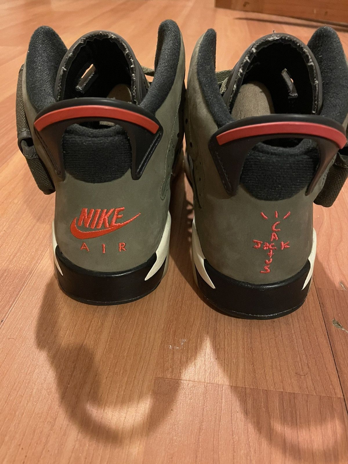 Jordan Brand × Travis Scott Jordan 6 Travis Scott Size US 7 / EU 40 - 2 Thumbnail