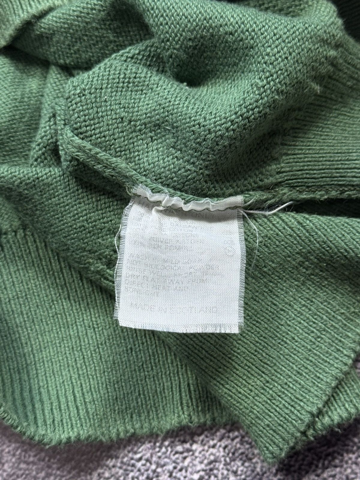 Burberry Vintage Burberrys’ Embroidered Flags Cotton Knit Sweater Size US L / EU 52-54 / 3 - 6 Thumbnail