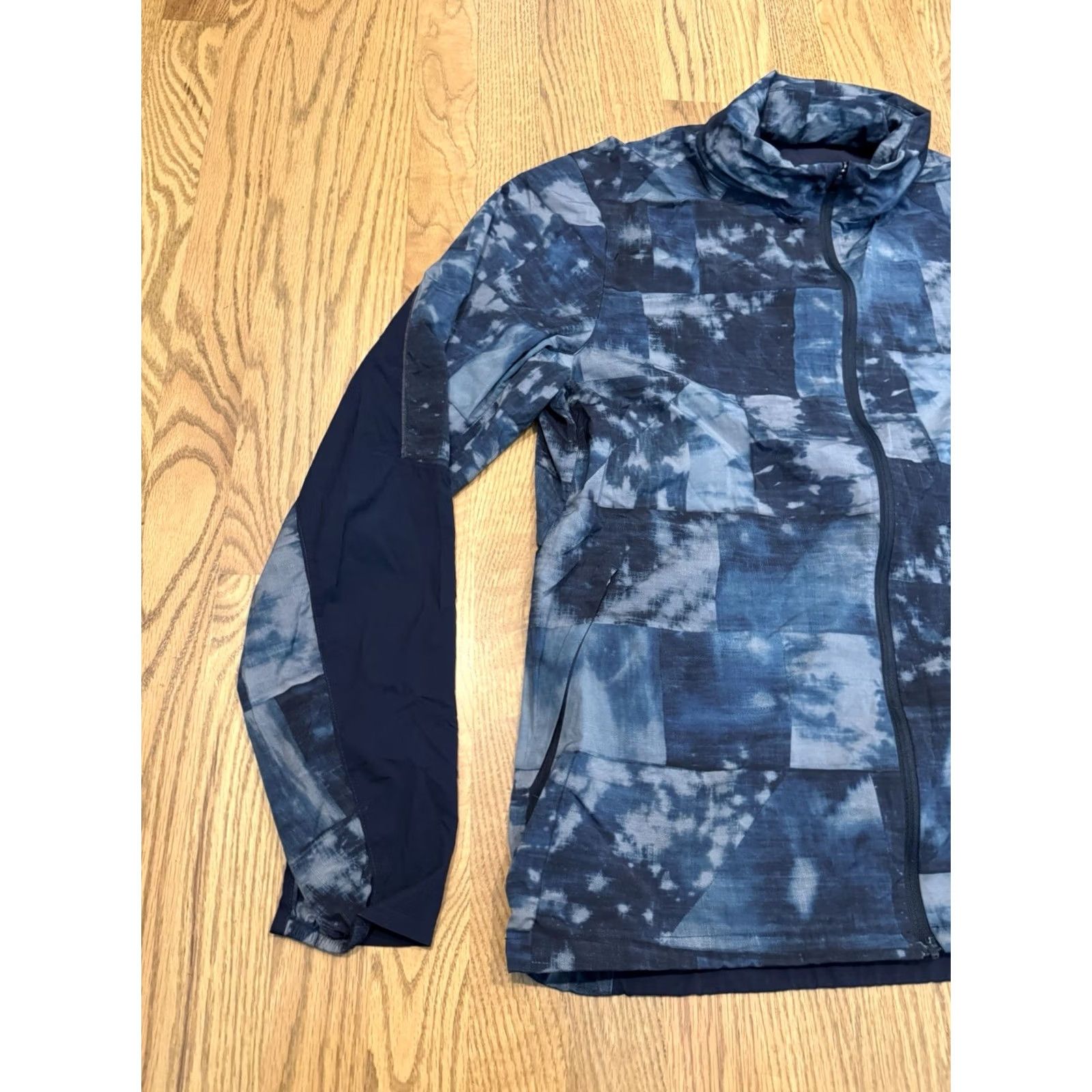 Lululemon Lululemon Active Windbreaker Jacket Men’s L Blue Full Zip Hooded Reflective Lightweight Outdoor Athleisure 90s? Size US L / EU 52-54 / 3 - 3 Thumbnail
