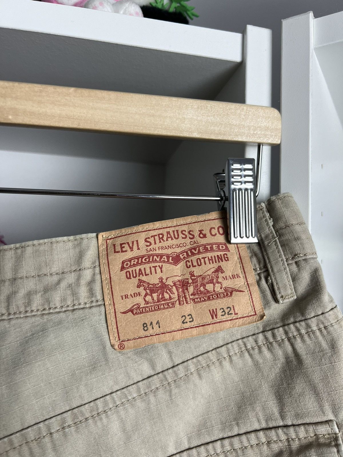 Levi's × Vintage Vintage Levi’s 811 baggy cargo shorts jorts 32 skate wide leg Size US 32 / EU 48 - 4 Thumbnail