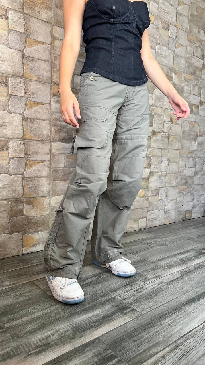 Designer × Marithe + Francois Girbaud Marithe Francois Girbaud Parachute Bondage Cargo Pants Size 28" / US 6 / IT 42 - 2 Thumbnail