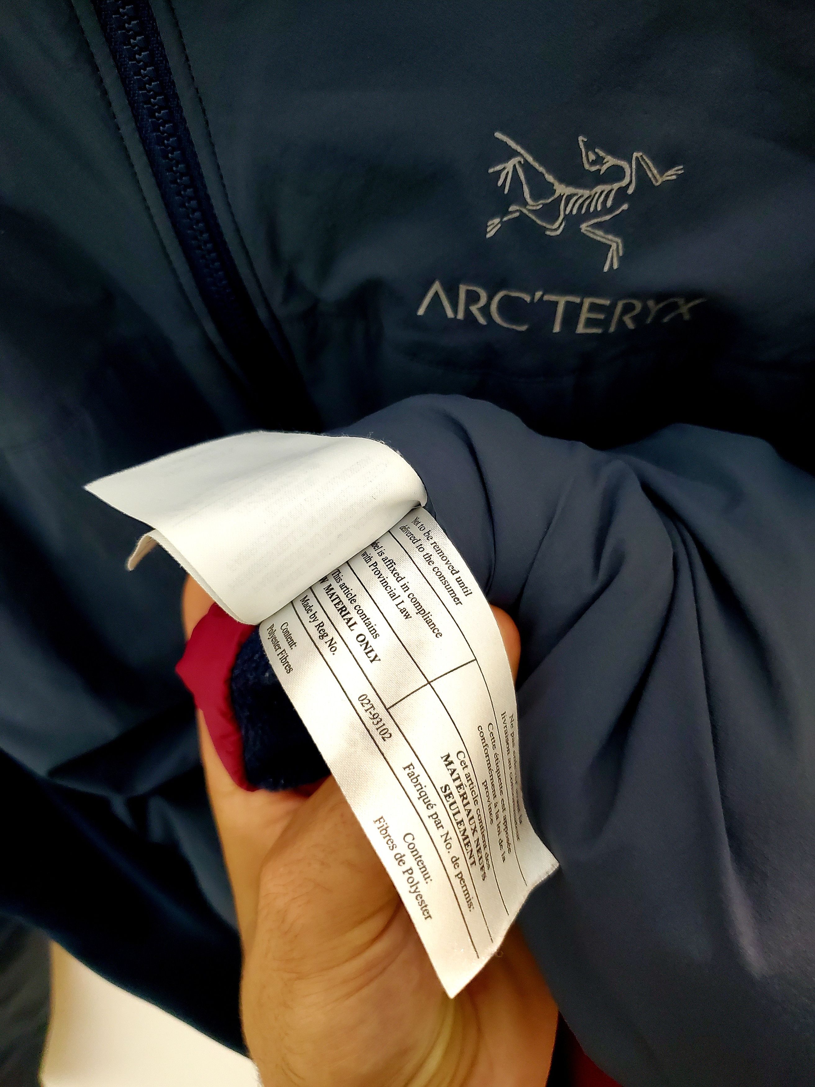 Arc'teryx Arc'teryx Atom Hoody Navy Blue gray perfect condition size M Size M / US 6-8 / IT 42-44 - 6 Thumbnail