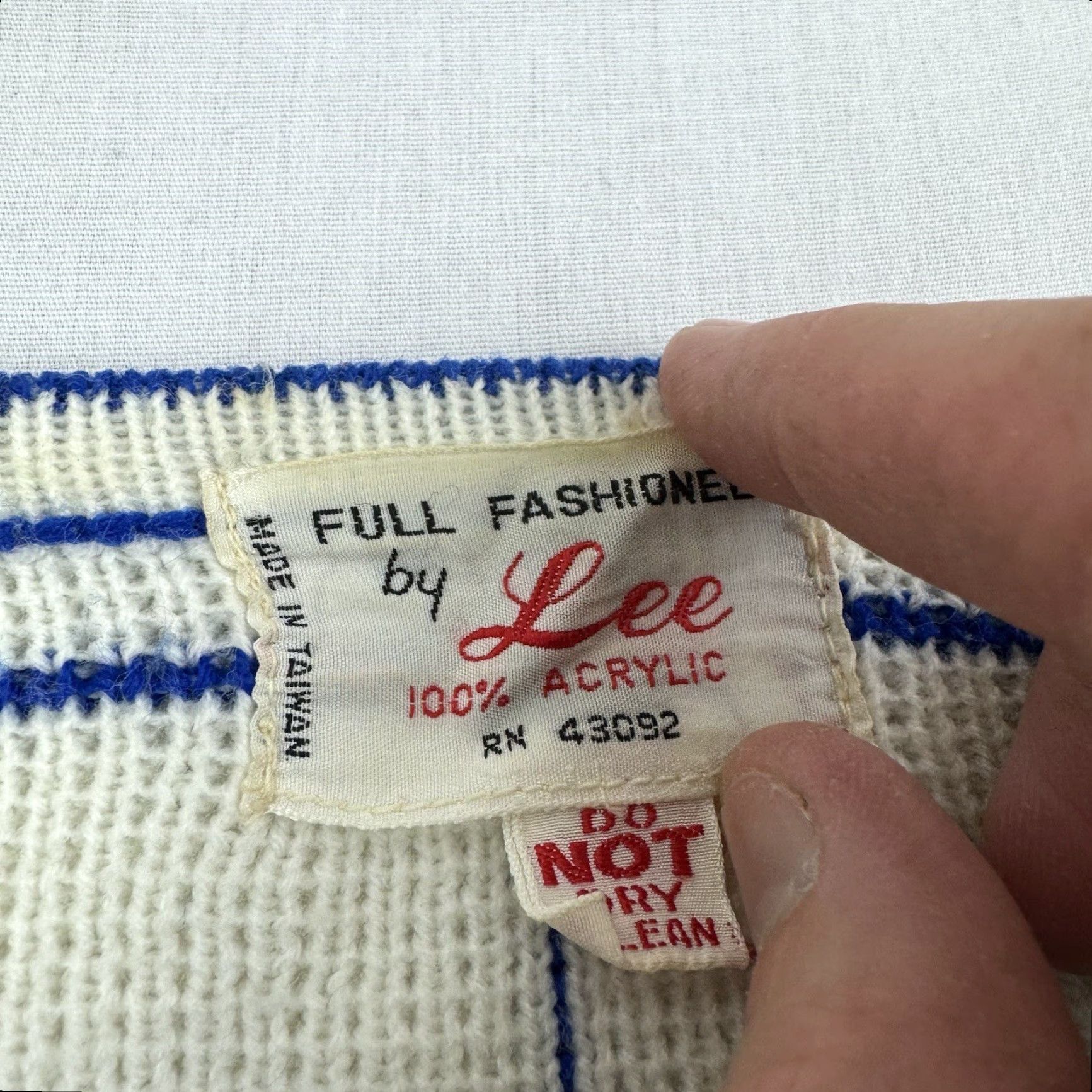 Lee VINTAGE Lee Cardigan Sweater Womens M White Striped 60s Knit Full Fashioned Size M / US 6-8 / IT 42-44 - 7 Thumbnail