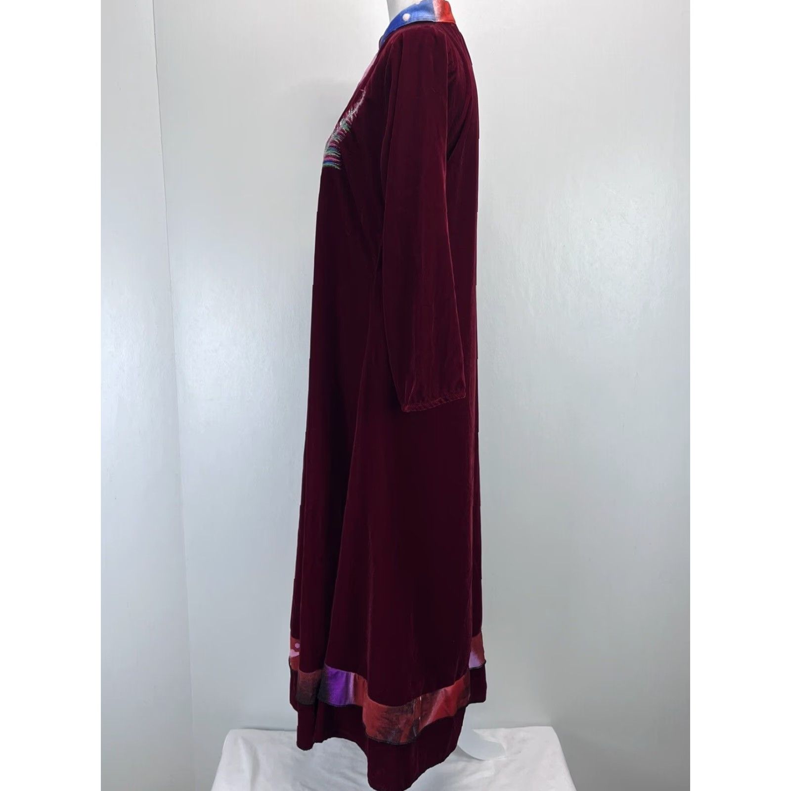 Velvet Fatima Garments Red Velvet Embroidered Ethnic Midi Dress Long Sleeve Women's Medium Size M / US 6-8 / IT 42-44 - 3 Thumbnail