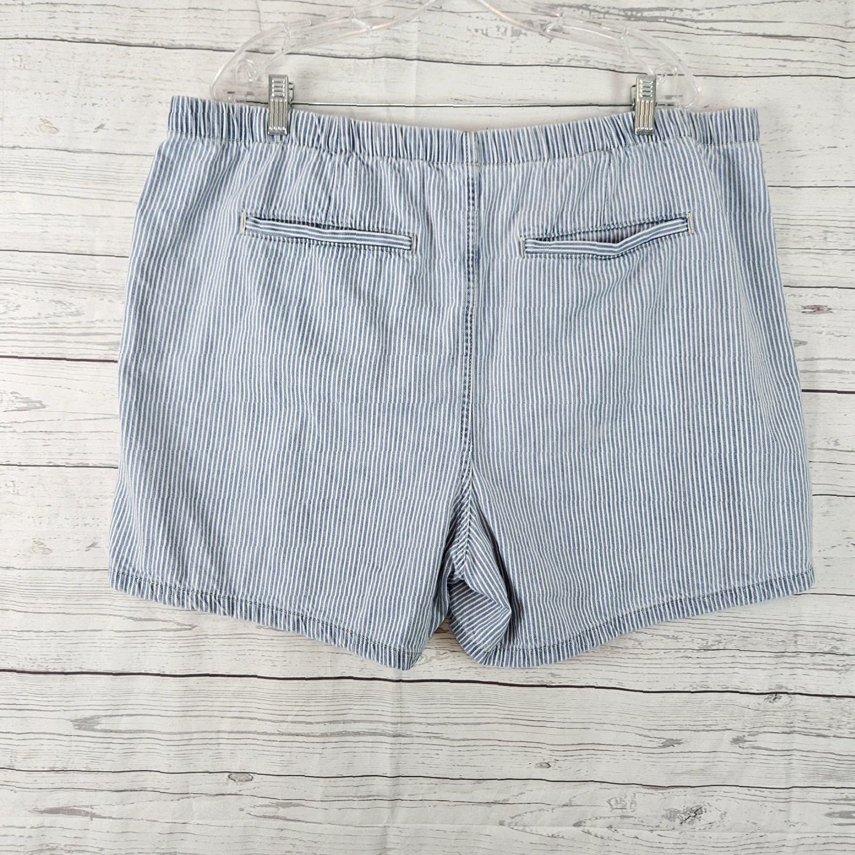 Gap Gap Womens Easy Denim Boxer Shorts XL Tall Blue White Railroad Stripe Pull On Shirt Women XL Tall Blue Size 40" / US 18 - 2 Thumbnail