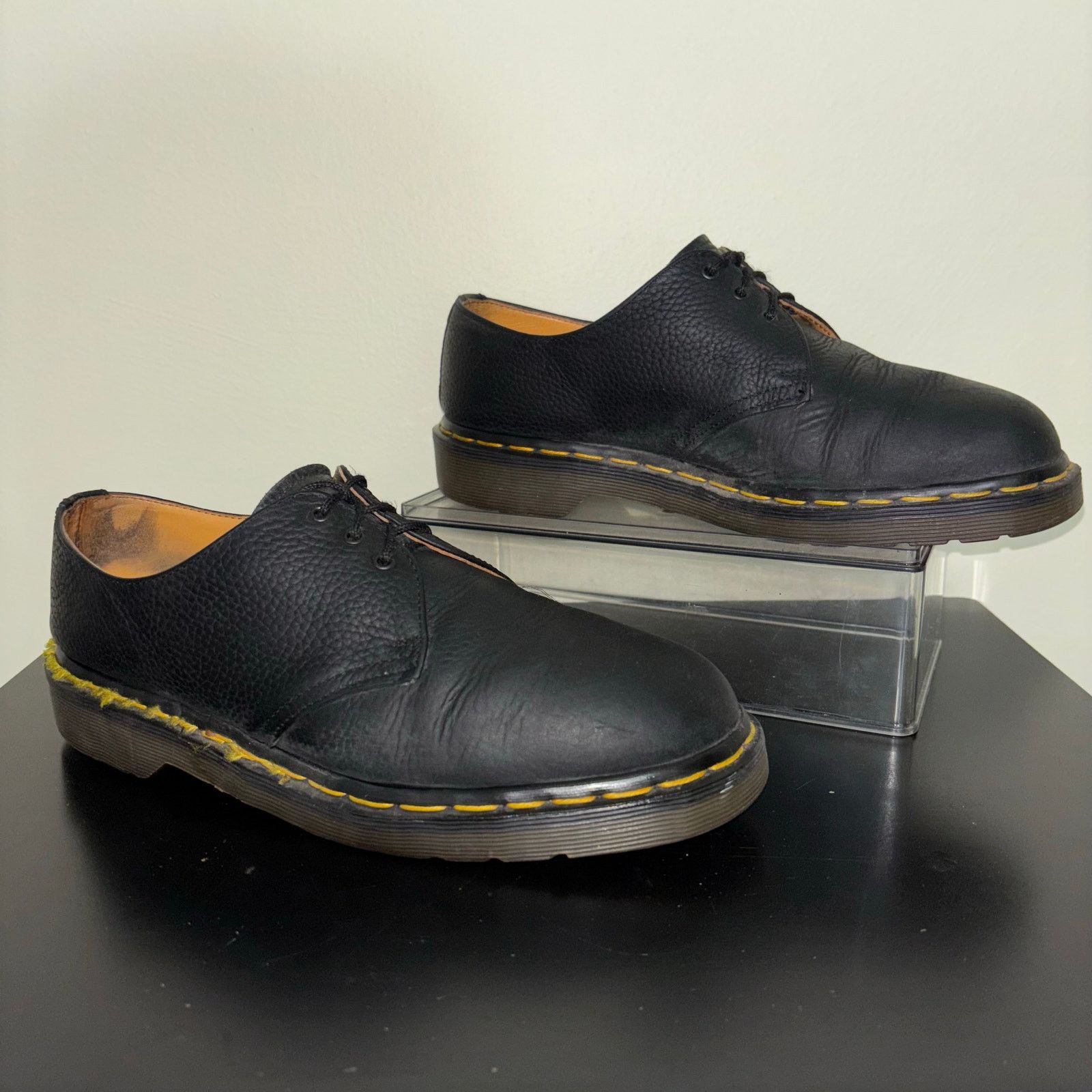 Dr. Martens 8452 Vintage Made in England Black Leather Oxford/Derby, Men\'s UK11 Dr. Martens Leather Original Vintage Shoes for Men for sale  main image 3