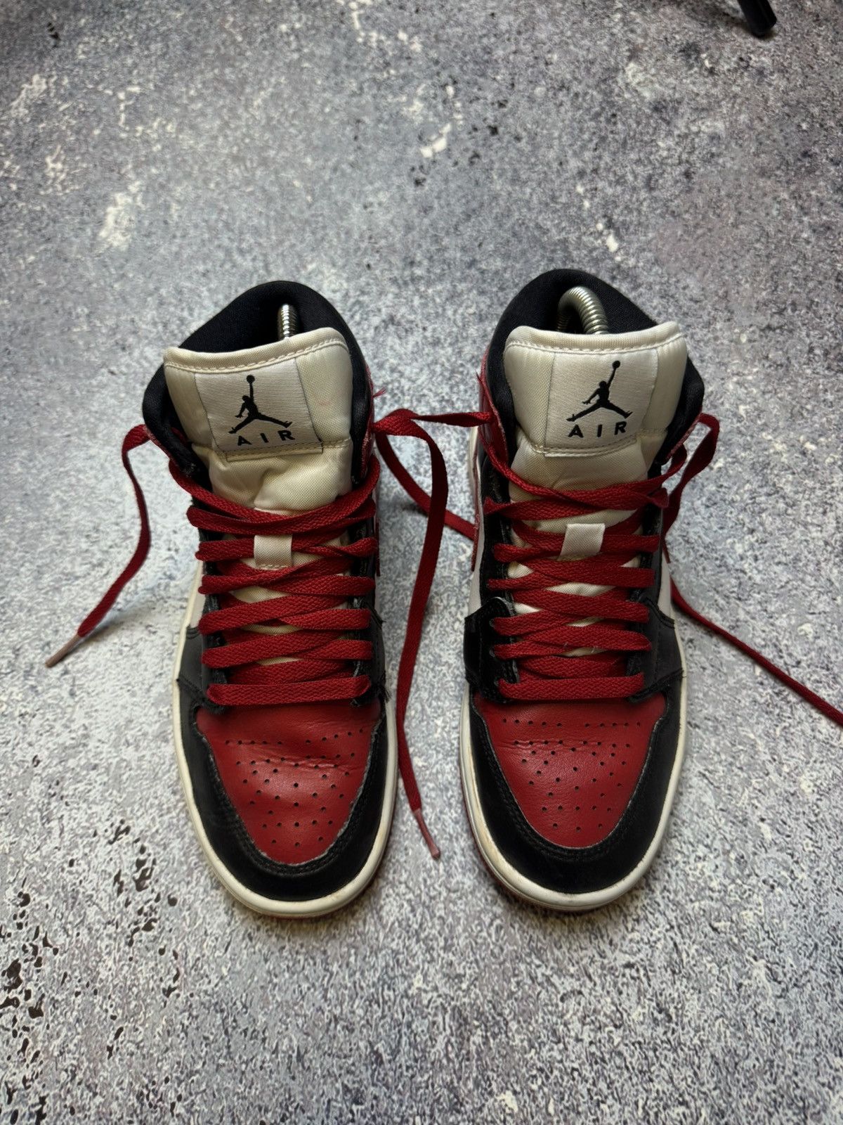 Nike 💥STREETWEAR NIKE AIR JORDAN 1 MID ALTERNATE BRED WMNS Size US 6 / IT 36 - 3 Thumbnail
