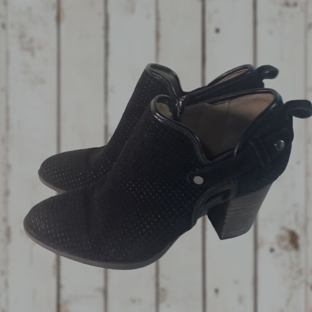 Franco Sarto VINTAGE Franco Sarto Dale 2 Black Suede Ankle Booties Womens Size 8.5M 3in Block Heel Size US 9 / IT 39 - 1 Thumbnail