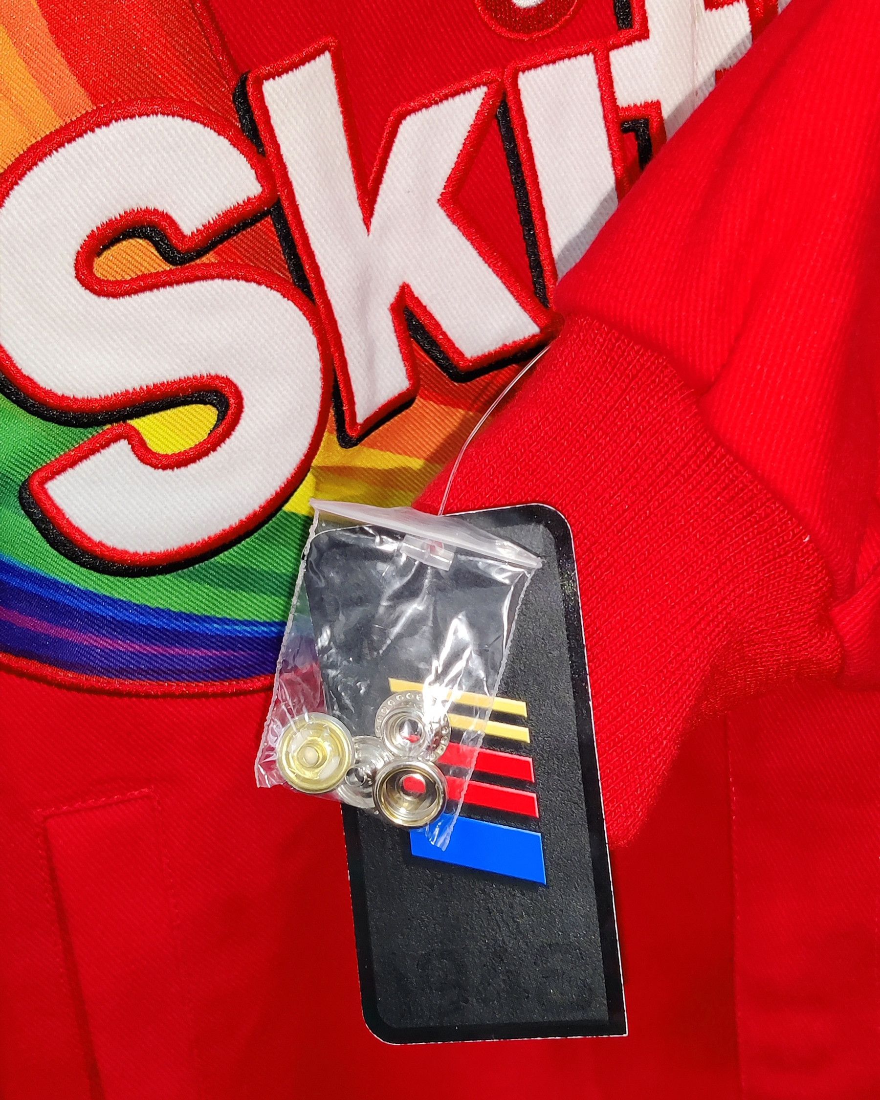 JH Design × NASCAR NASCAR Jacket, Kyle Busch Skittles - Limited Edition Size US M / EU 48-50 / 2 - 5 Thumbnail