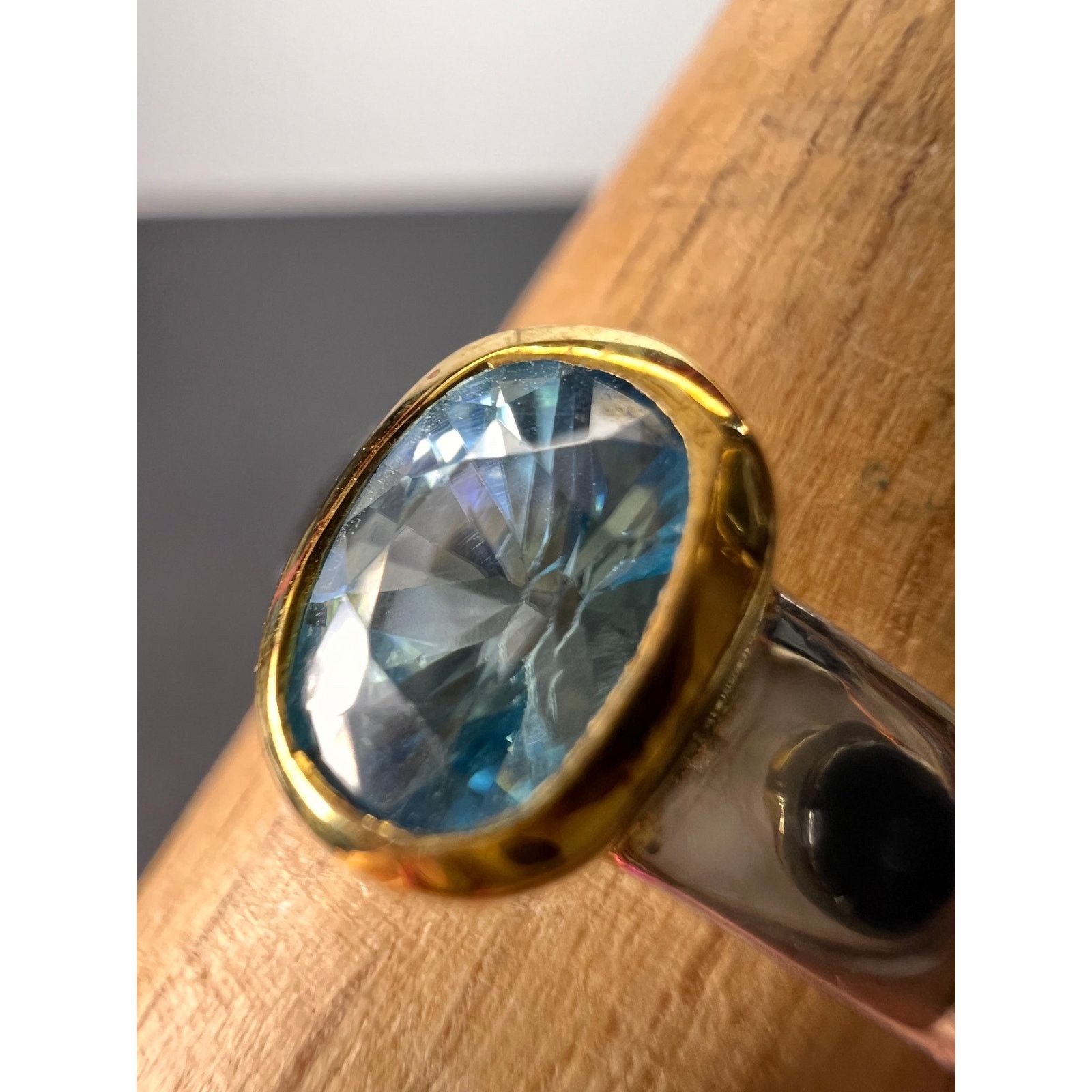 Other NEW Blue zircon ring in YG and platinum over 925 size 9 Size ONE SIZE - 8 Thumbnail