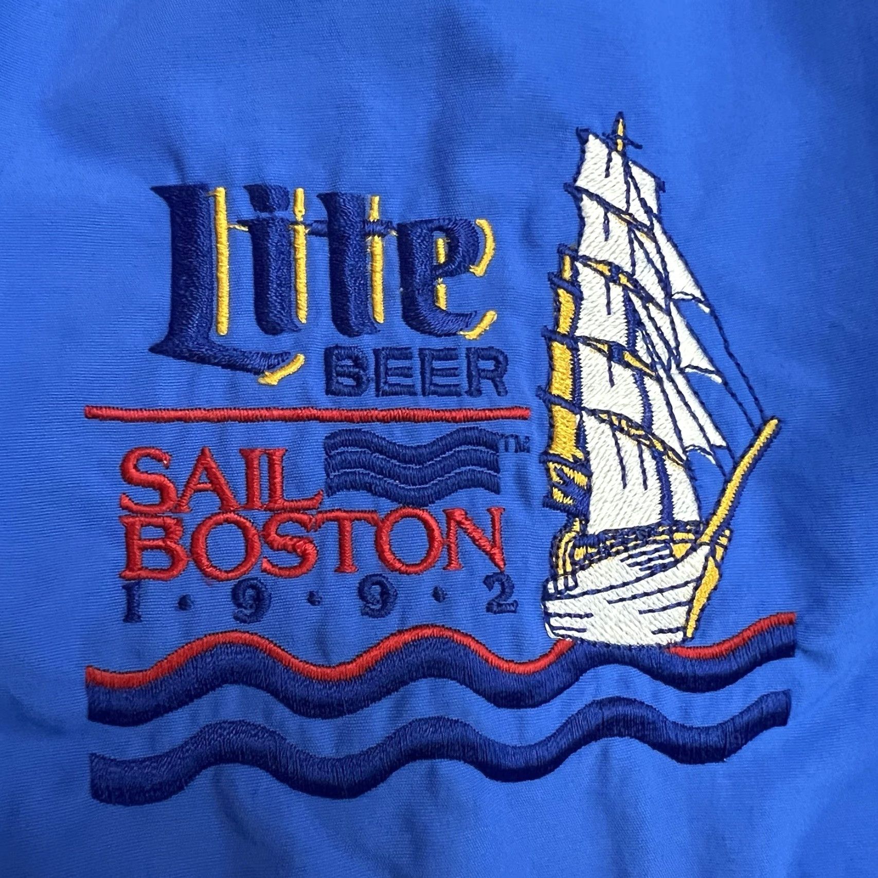 Vintage VINTAGE AF Aristocratic Sail Boston 1992 Miller Lite Sponsor Windbreaker Mens L Blue Jacket Size US L / EU 52-54 / 3 - 7 Thumbnail
