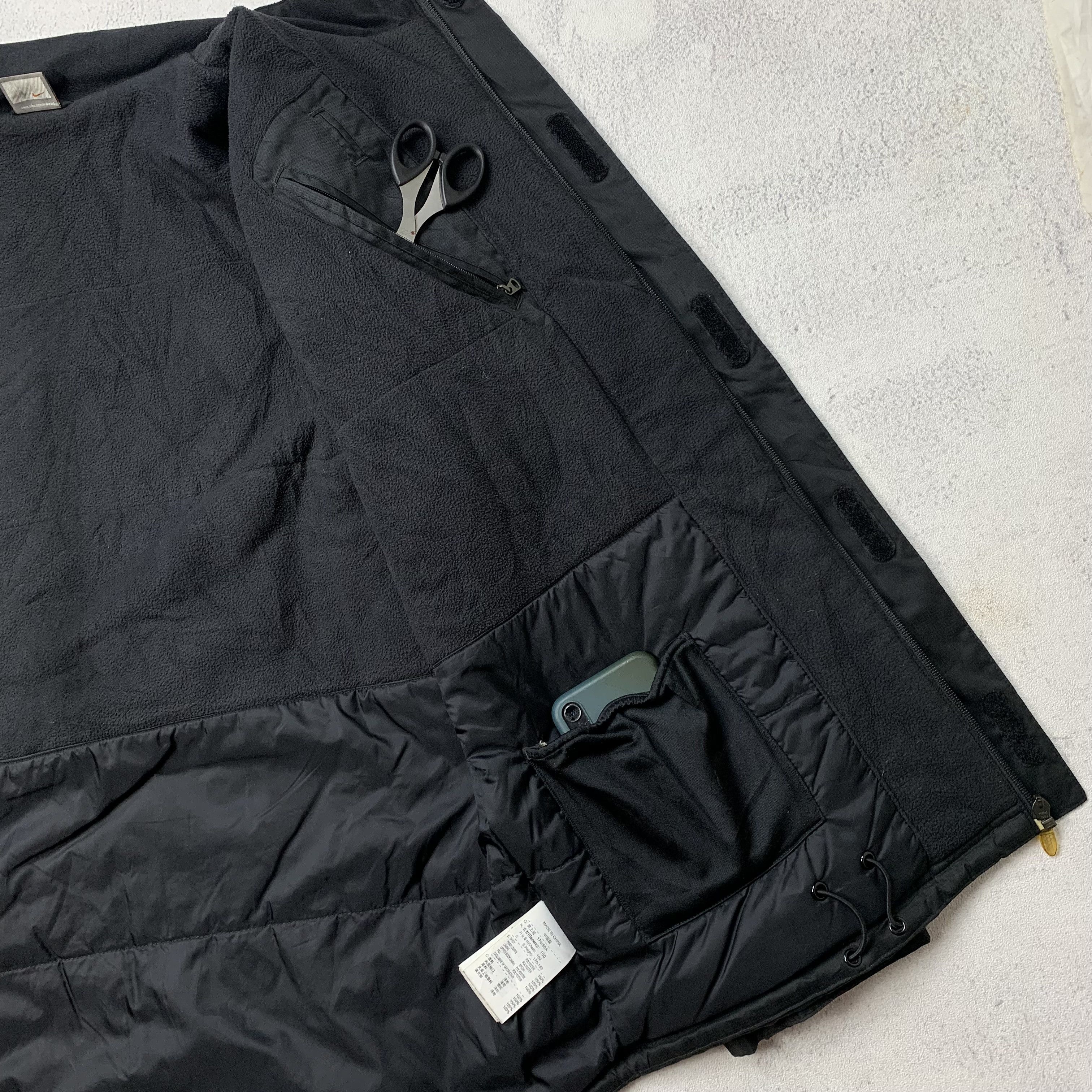 Nike Vintage Nike Juventus Puffer Jacket Size US L / EU 52-54 / 3 - 10 Thumbnail