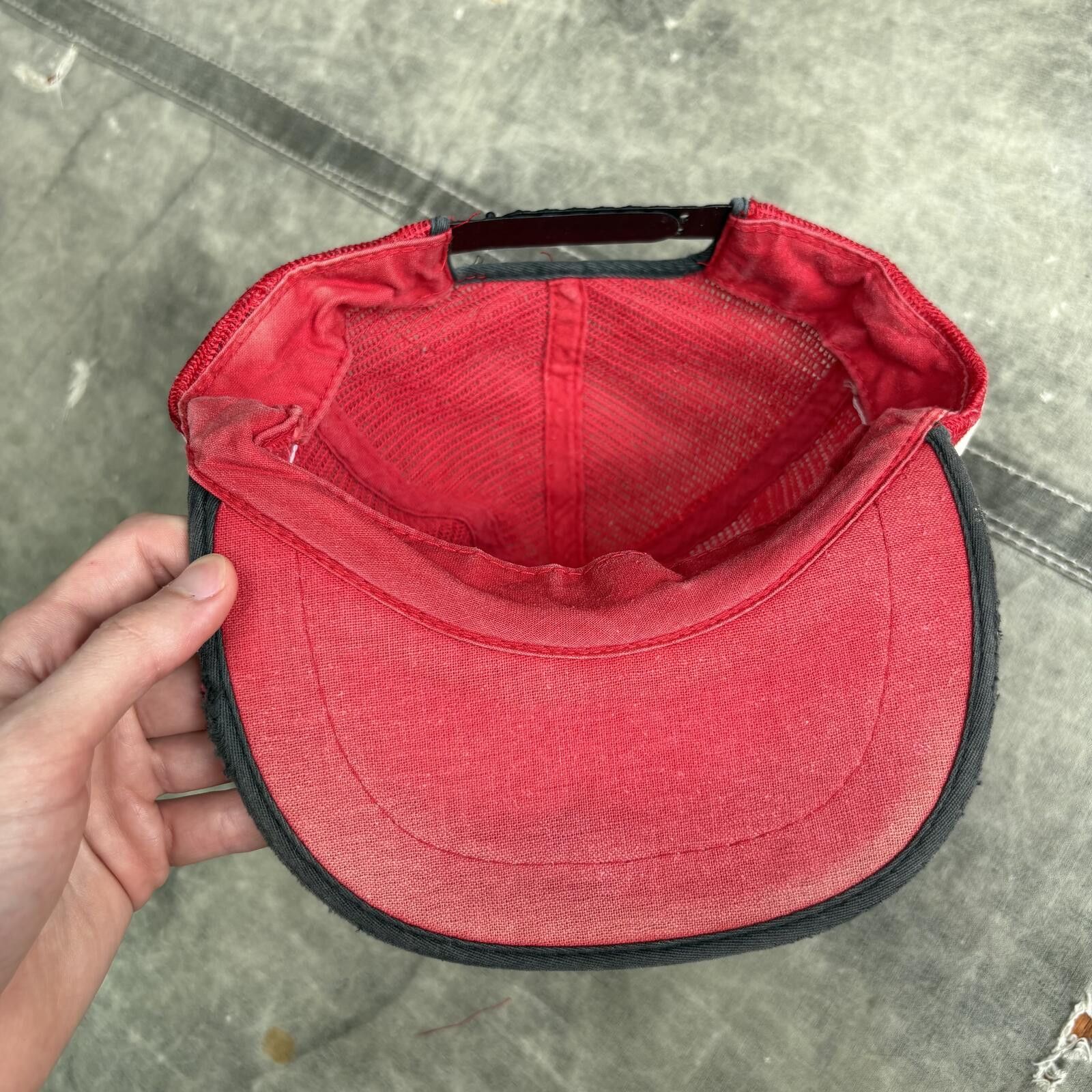 Vintage Vintage 80s Arkansas Razorbacks 3 Stripe Sports Trucker Hat Size ONE SIZE - 5 Thumbnail