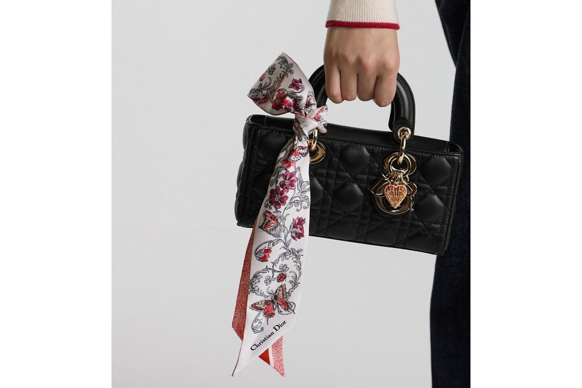 Dior o1bcso1str0226 Size:OS/Curiosites Mitzah Scarf in Red Size ONE SIZE - 5 Thumbnail