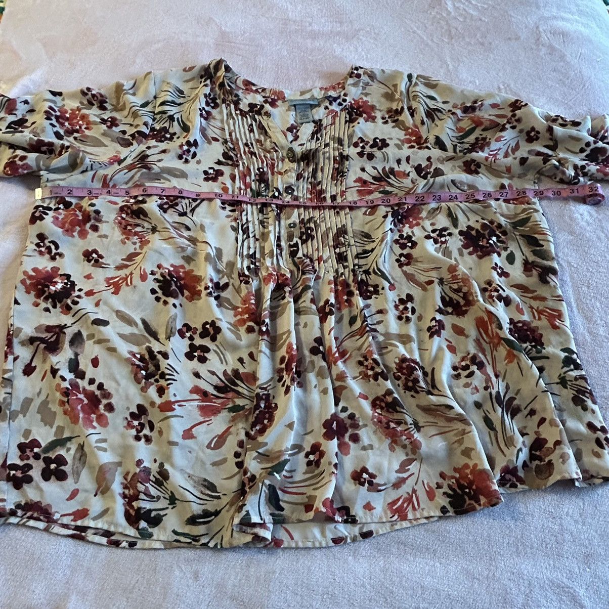 Other Catherines Georgette Pintuck cream floral 3/4 sleeve 3XWP Size 3XL / US 20-22 - 9 Thumbnail