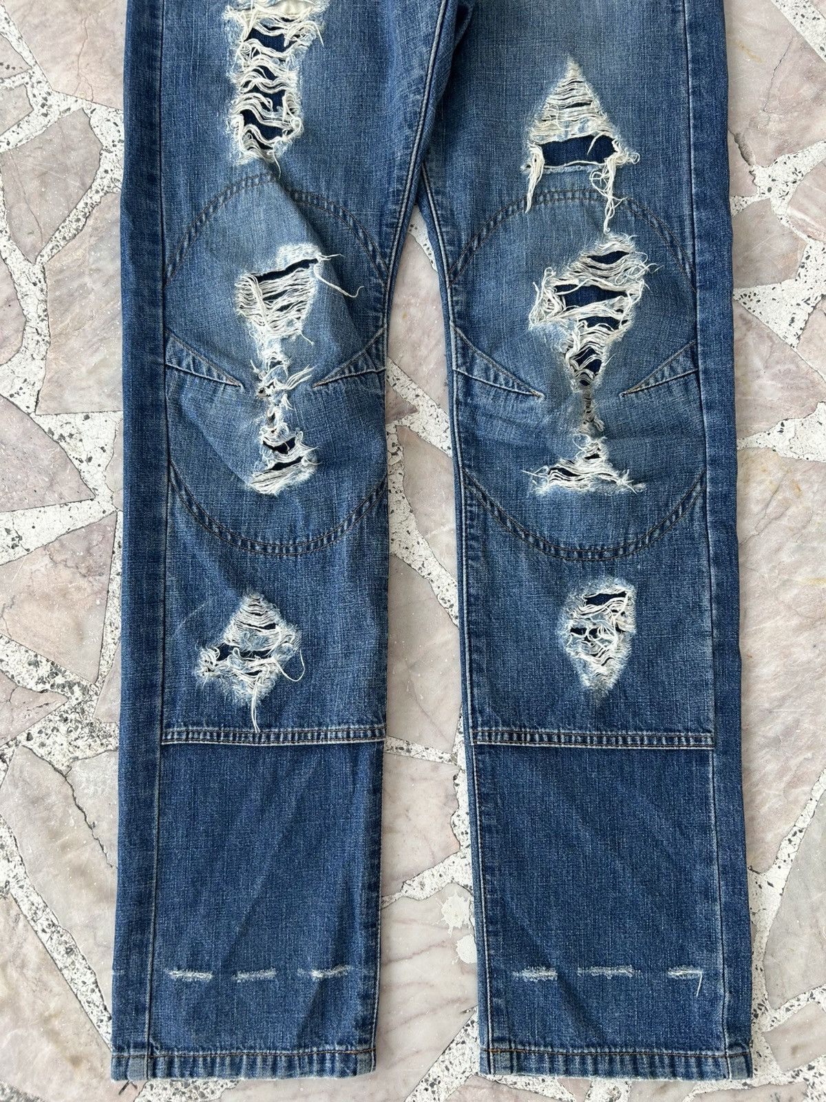 CABANE de ZUCCa Zucca Issey Miyake Japan Vintage Ripped Jeans Size US 32 / EU 48 - 4 Thumbnail