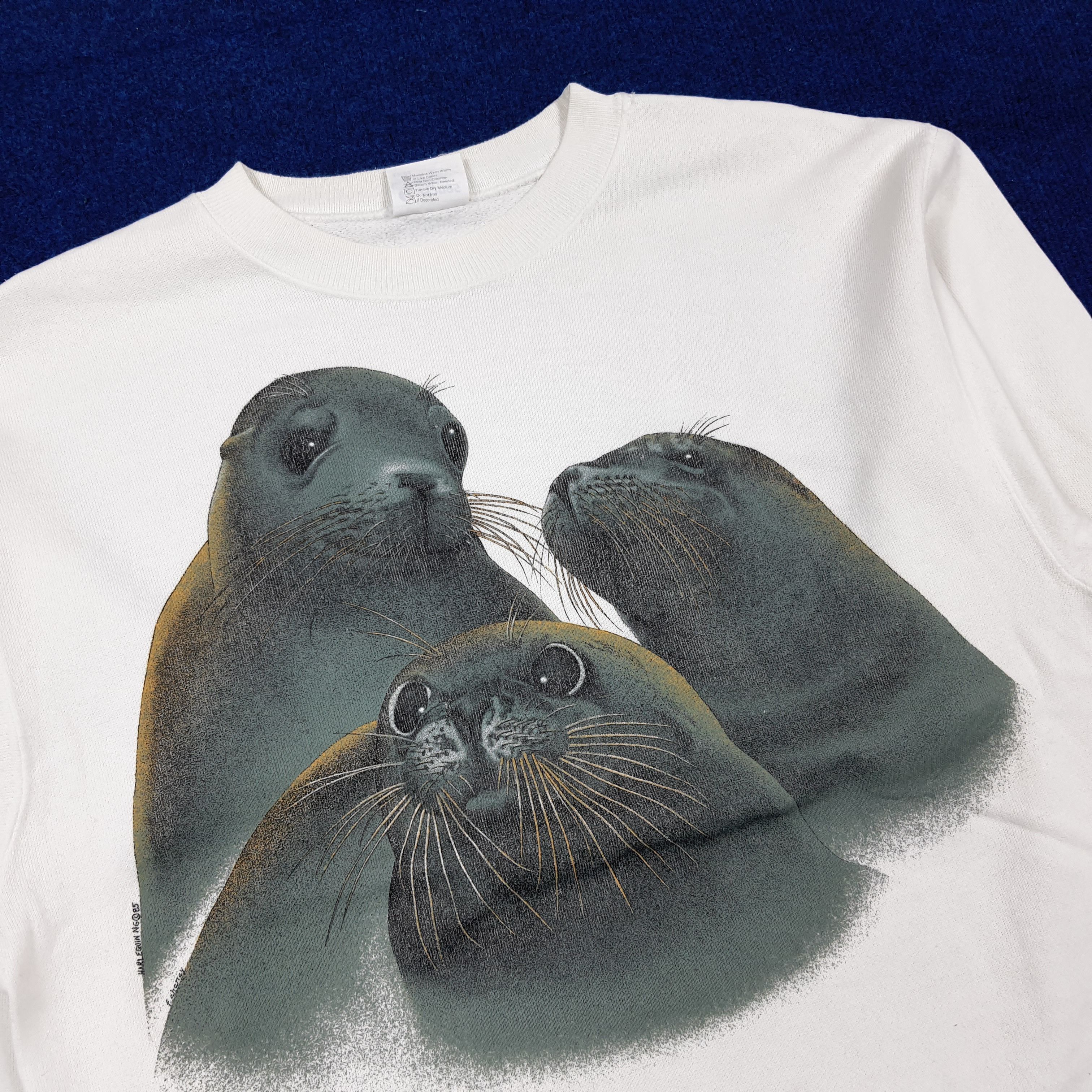 Hanes Vintage 90s Seal Harlequin Graphics Animal Crewneck C292N7 Size US M / EU 48-50 / 2 - 2 Thumbnail