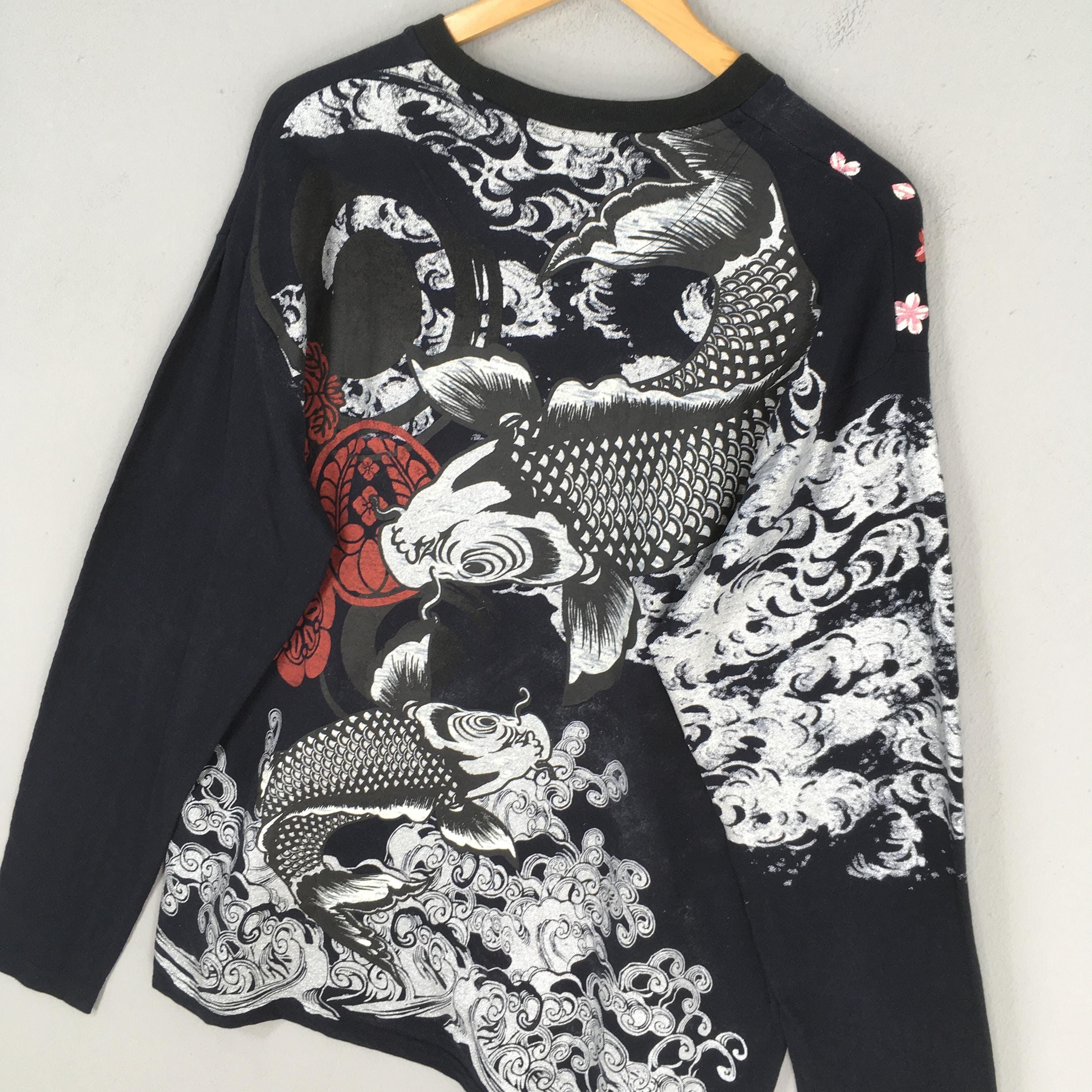 Japanese Brand Fish Koi Japanese Culture Sukajan Black Tshirt XLarge Size US XL / EU 56 / 4 - 9 Thumbnail