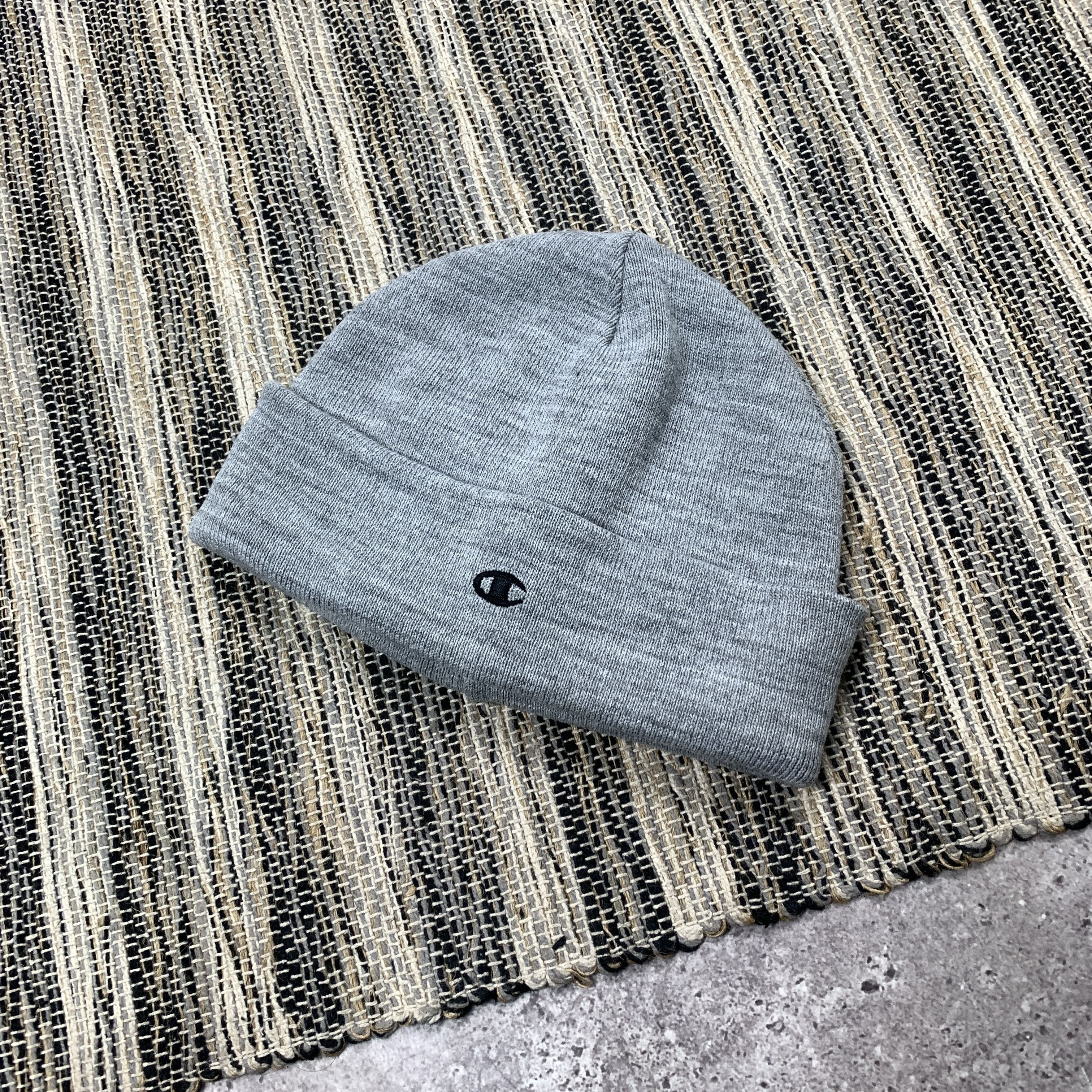 Champion Vintage Champion 90s Icon Grey Beanie Winter Hat Size ONE SIZE - 4 Thumbnail
