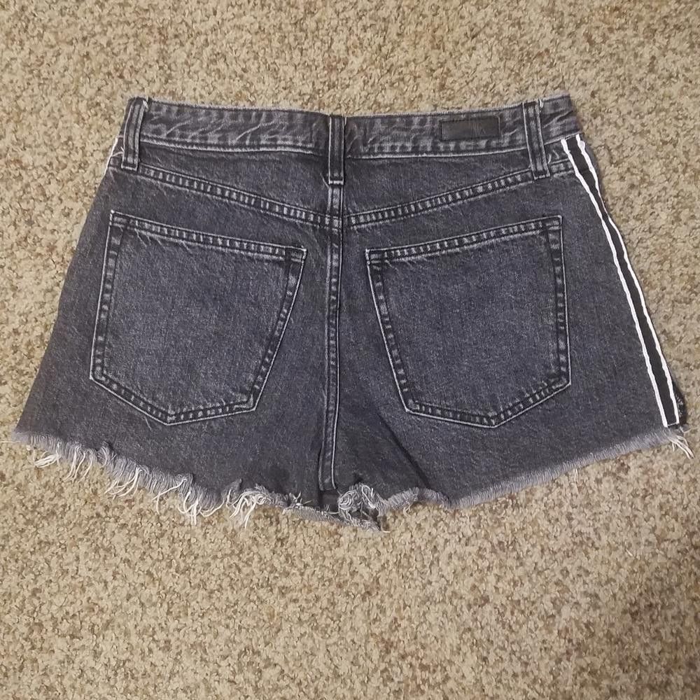 Abercrombie & Fitch Abercrombie & Fitch Annie High Rise Shorts Size 6/28 Size 28" / US 6 / IT 42 - 2 Thumbnail