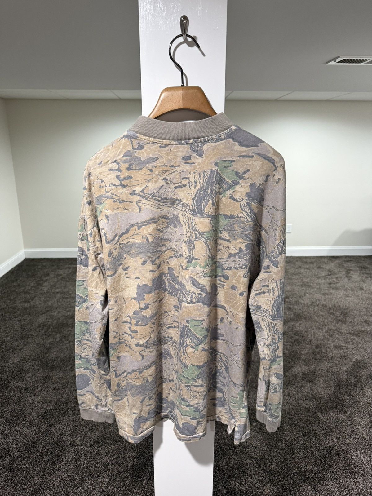 Yeezy Yeezy Season 4 Kanye West Real Tree Camo Long Sleeve T-Shirt Size US M / EU 48-50 / 2 - 2 Thumbnail