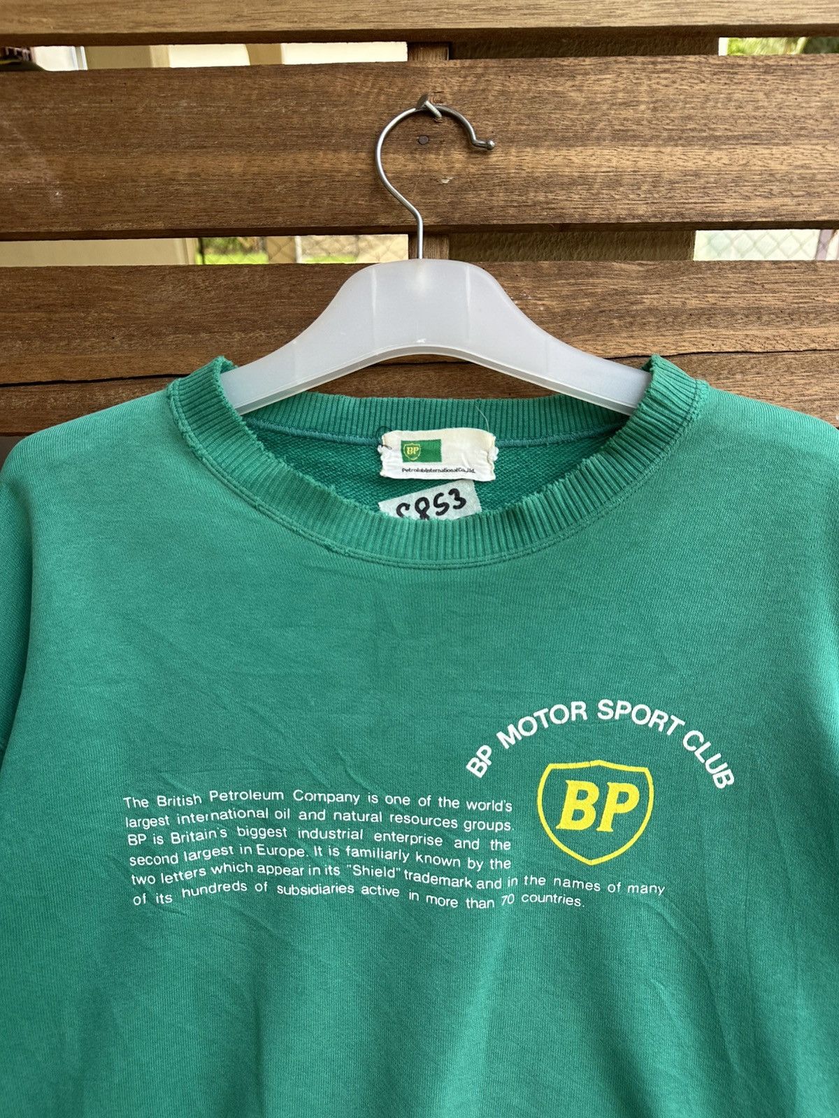 Formula 1 Vintage Distressed British Petroleum BP Sweatshirt Size US L / EU 52-54 / 3 - 3 Thumbnail
