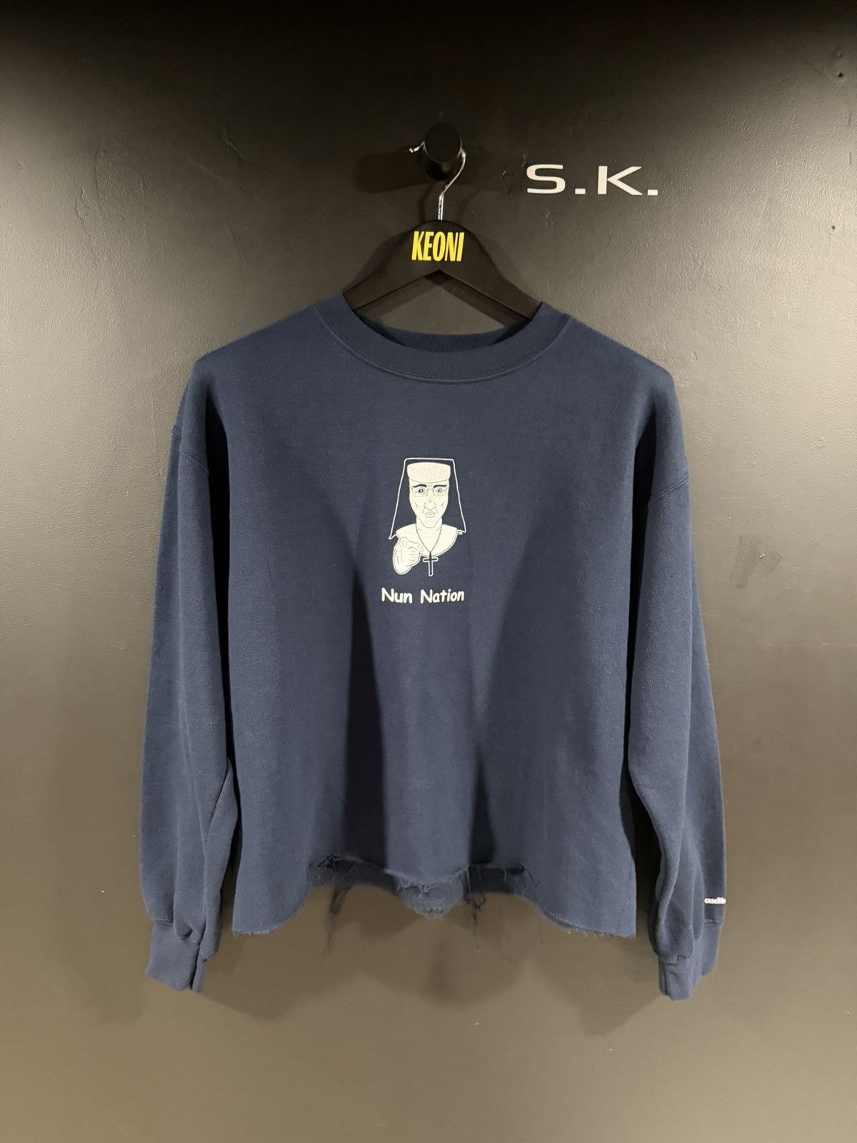 Vintage 2000s Y2K Vintage Nun Nation Cropped Jesus God Sweatshirt M Size US M / EU 48-50 / 2 - 1 Thumbnail