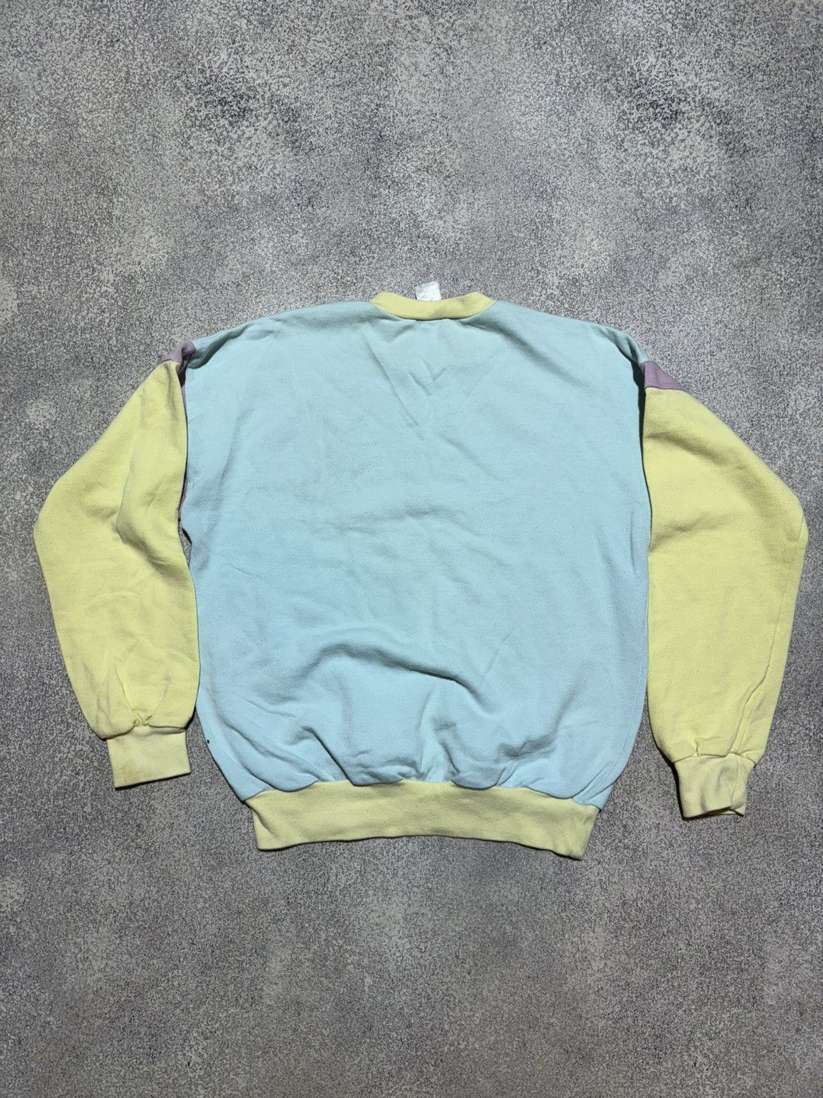 Adidas × Vintage Rare! Adidas Vintage Coloured 90s Sweatshirt Y2K Mens size S Size US S / EU 44-46 / 1 - 9 Thumbnail