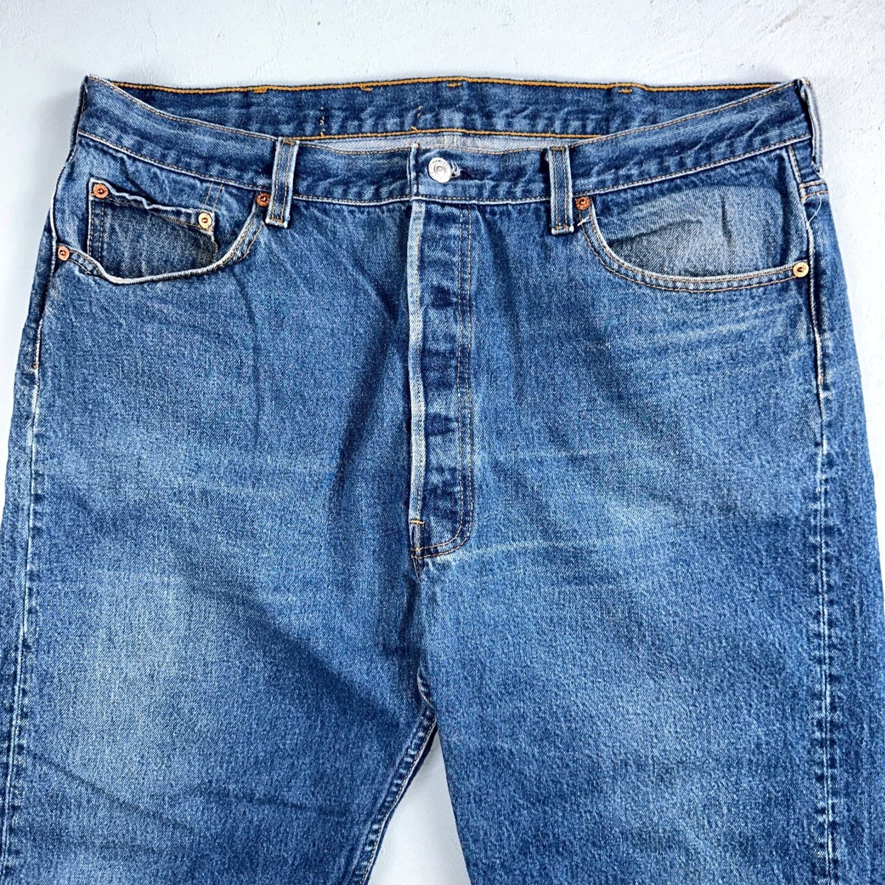 Levi's VINTAGE Levi's 501 Jeans Men 42x33 Straight Leg 80s USA Blue Light Wash Mid Rise Classic Denim Size US 42 / EU 58 - 2 Thumbnail