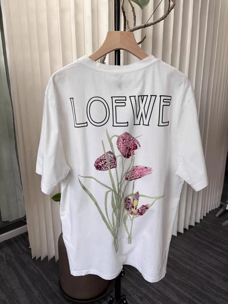 Loewe LOEWE White ladies T-shirt Size L / US 10 / IT 46 - 4 Thumbnail