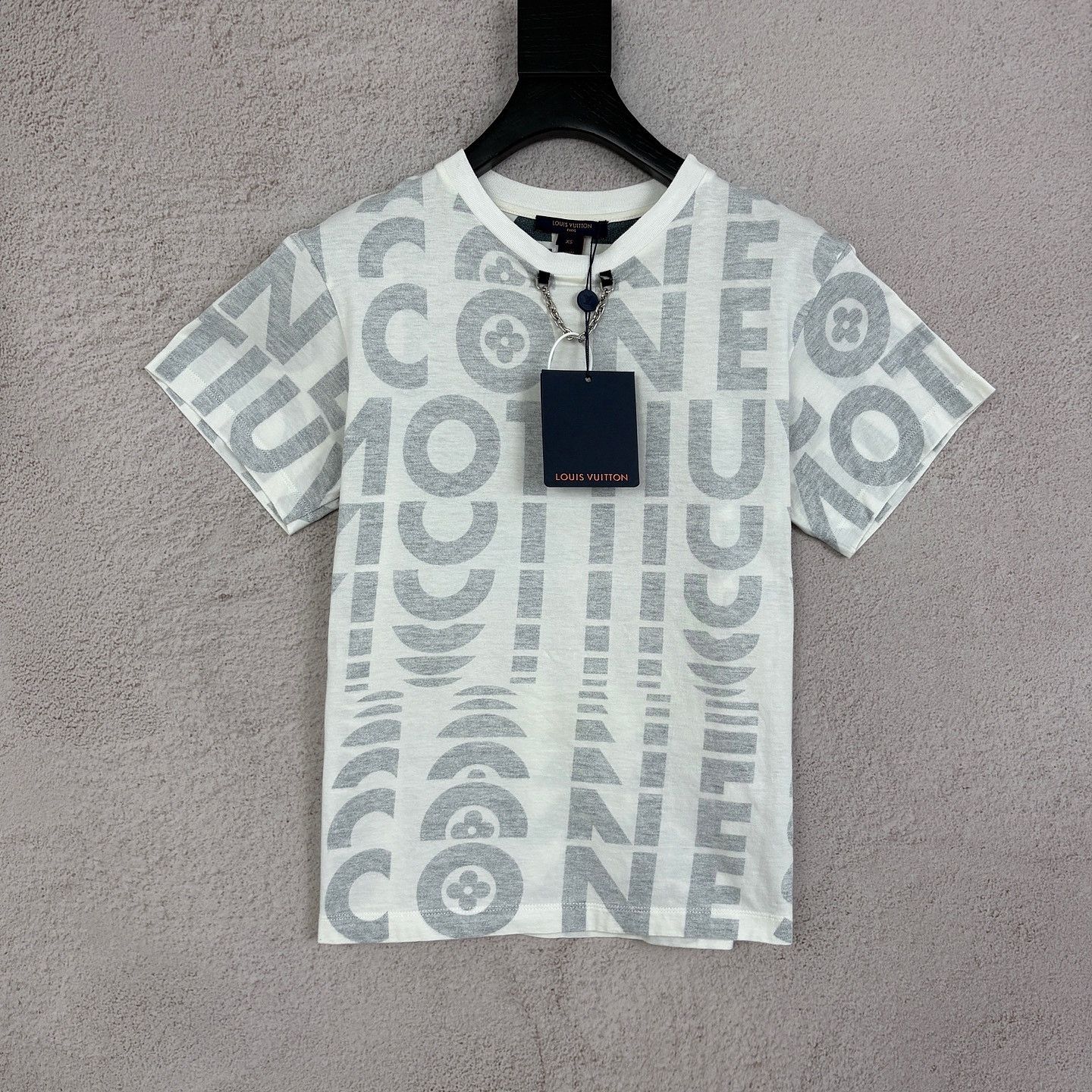 Louis Vuitton Louis Vuitton Monogram Print T-Shirt XS Size XS / US 0-2 / IT 36-38 - 1 Thumbnail