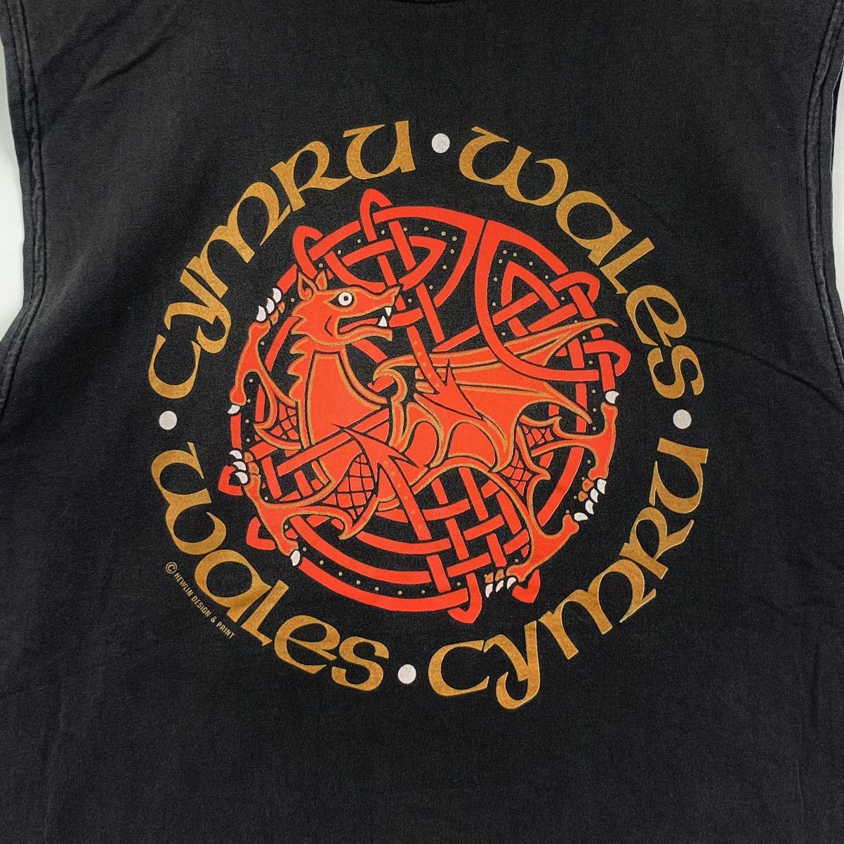 Vintage Vintage CYMRU WALES DRAGON Crest Tank Top Tee Shirt Size S / US 4 / IT 40 - 3 Thumbnail