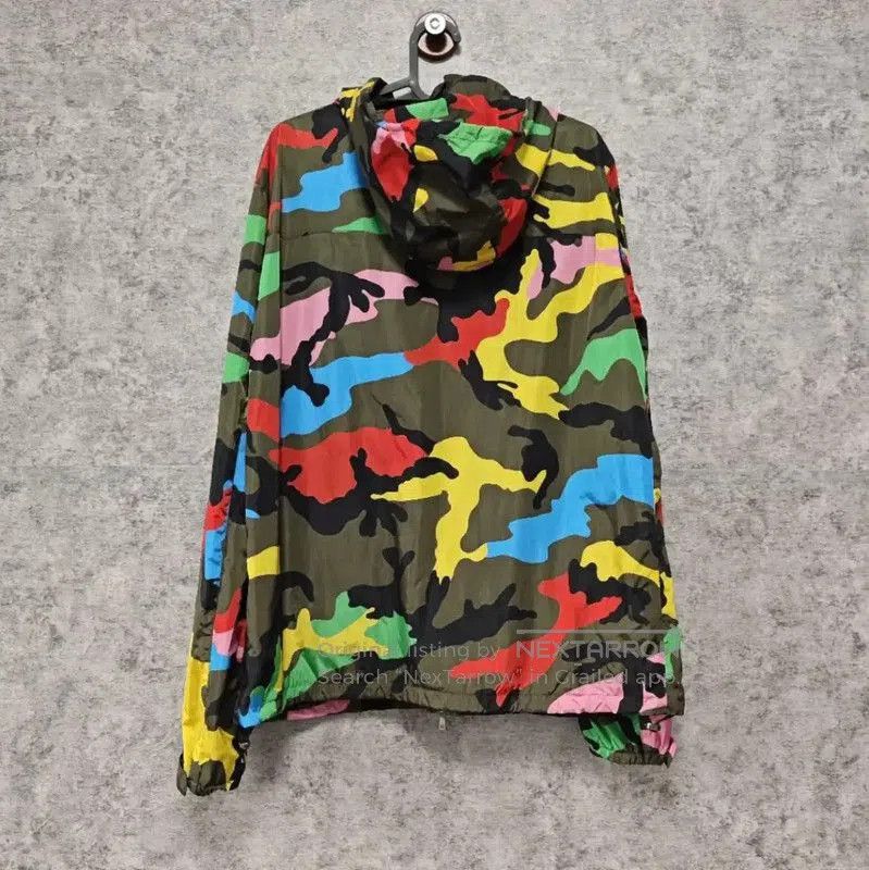 Valentino Valentino Camouflage Women's Jacket in Green . Size L / US 10 / IT 46 - 2 Thumbnail