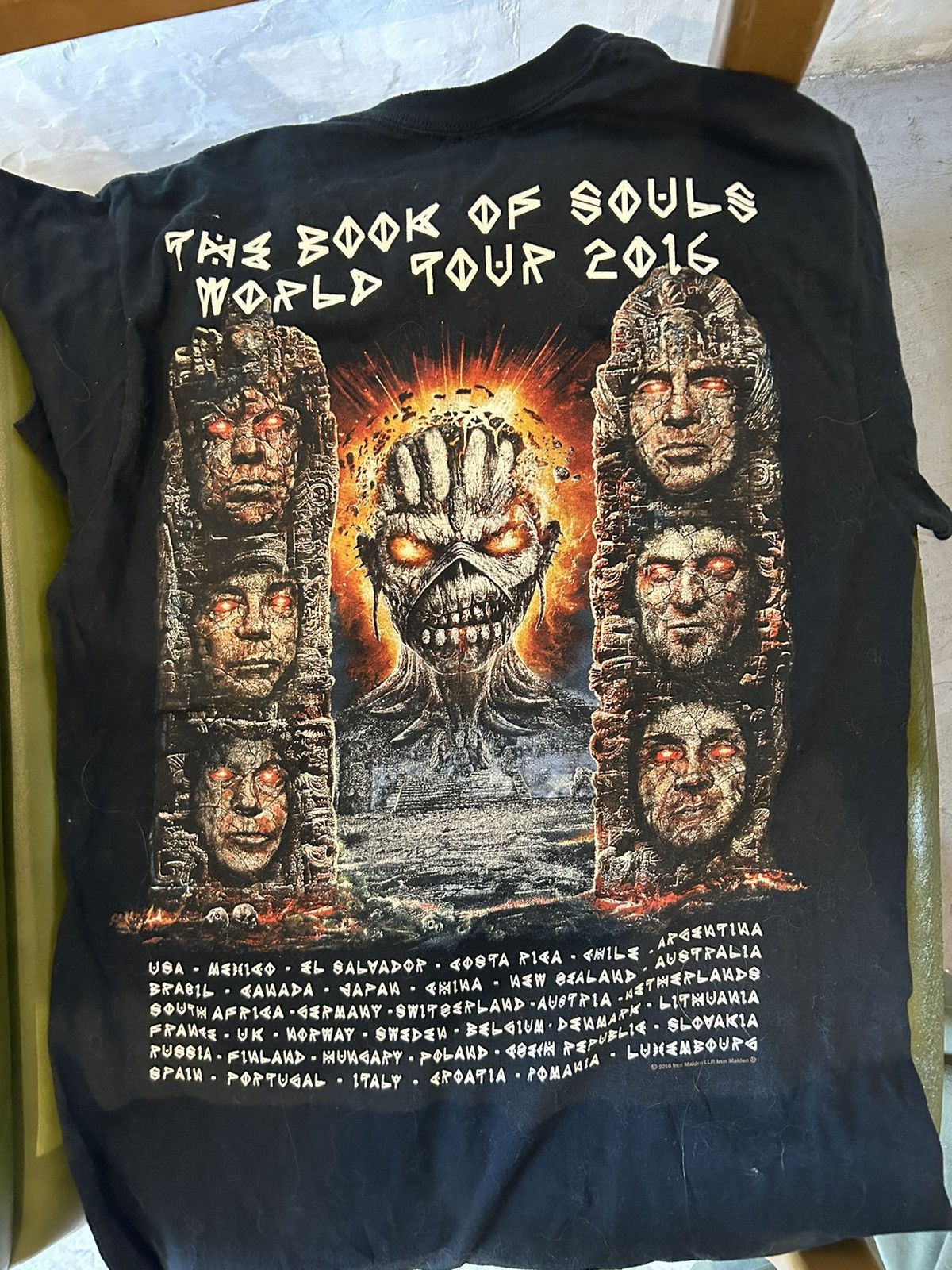 Band Tees × Iron Maiden × Vintage Iron Maiden The Book Of Souls World Tour 2016 tee Size US S / EU 44-46 / 1 - 2 Thumbnail