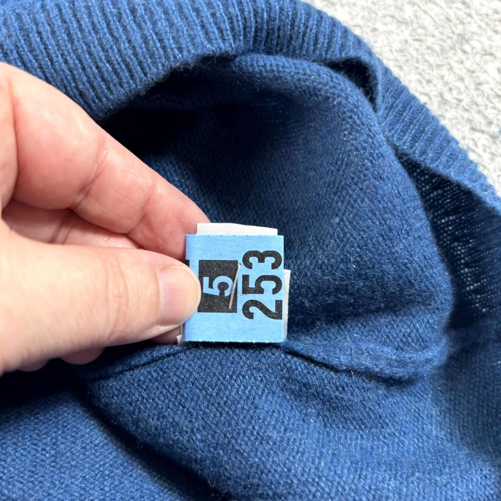 Nordstrom Nordstrom Cashmere Sweater Women Large Blue V-Neck Lightweight Quiet Luxury Cozy Pullover Knit Wool Casual Winter Size L / US 10 / IT 46 - 5 Thumbnail